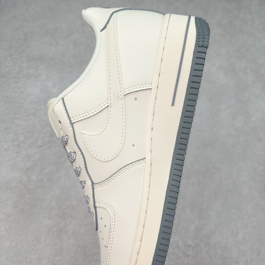 图片[7]-NK Air Force 1´07 Low 空军一号低帮百搭休闲运动板鞋 XZ1996-710 柔软、弹性十足的缓震性能和出色的中底设计 横跨复古与现代的外型结合 造就出风靡全球 三十多年的Force 1 直到今天还深受青睐 尺码：36 36.5 37.5 38 38.5 39 40 40.5 41 42 42.5 43 44 44.5 45-选品中心