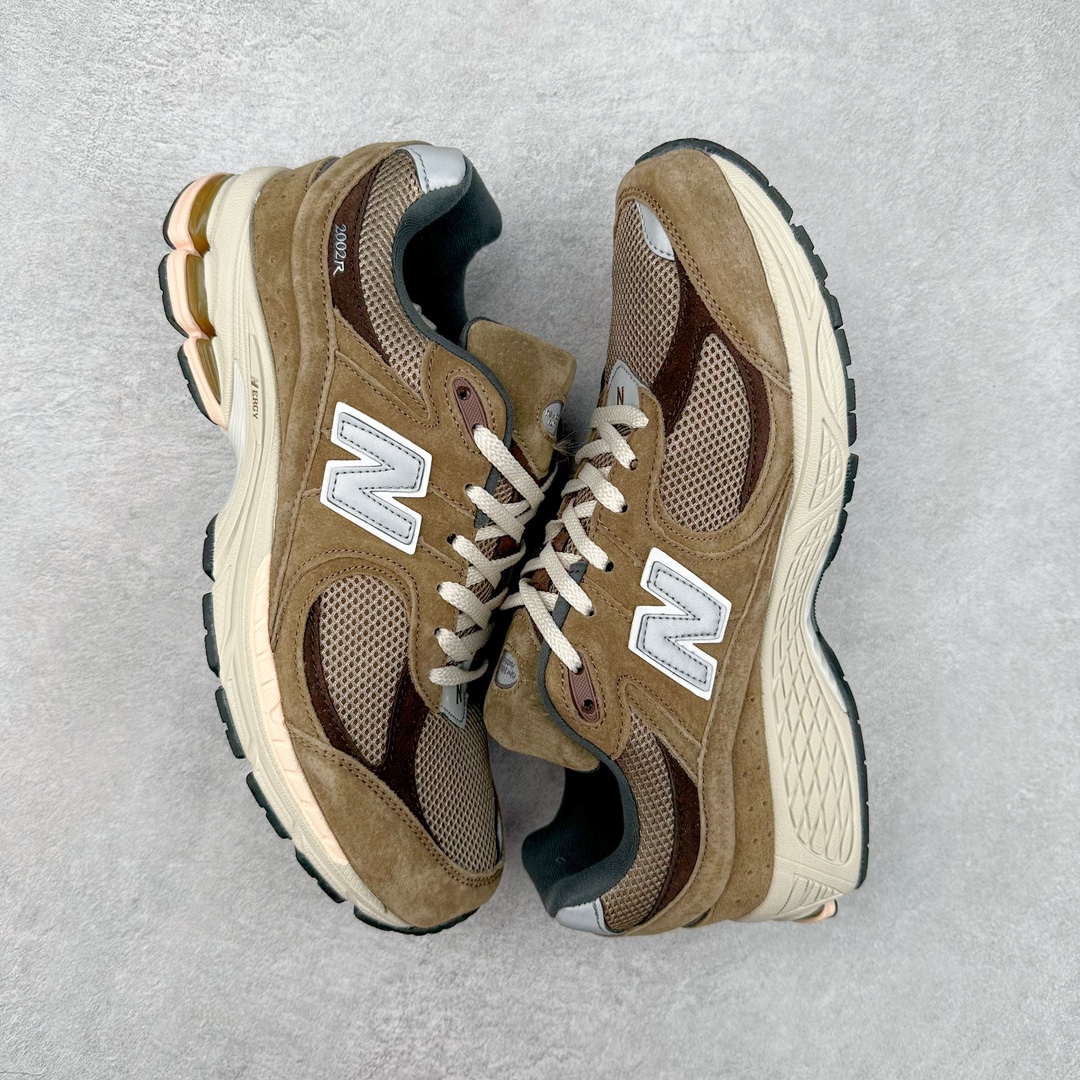 图片[3]-＃特价福利 New Balance NB2002系列 男女休闲慢跑鞋 必备的时髦单品之一 最新出的2002R系列 这款延续了经典科技 升级版N-ERGY缓震物料机能与材质上脚太舒适了 鞋面的柔软麂皮搭配尼龙网布 特别透气而且还复古感 不管是搭配牛仔裤还工装裤都是百搭！小红书众多博主上脚推荐！尺码：40 41 42 43 44 45-选品中心
