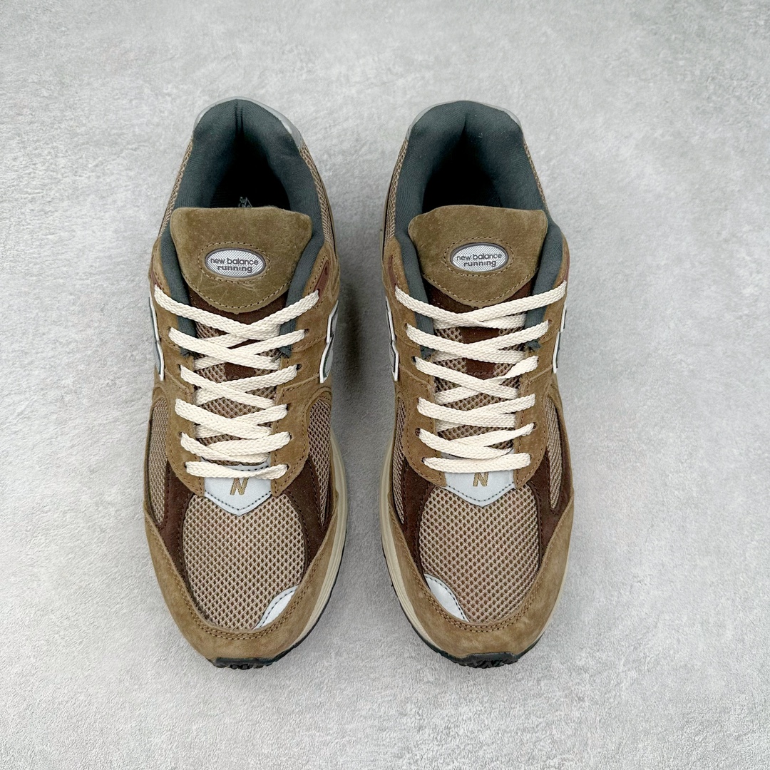 图片[2]-＃特价福利 New Balance NB2002系列 男女休闲慢跑鞋 必备的时髦单品之一 最新出的2002R系列 这款延续了经典科技 升级版N-ERGY缓震物料机能与材质上脚太舒适了 鞋面的柔软麂皮搭配尼龙网布 特别透气而且还复古感 不管是搭配牛仔裤还工装裤都是百搭！小红书众多博主上脚推荐！尺码：40 41 42 43 44 45-选品中心