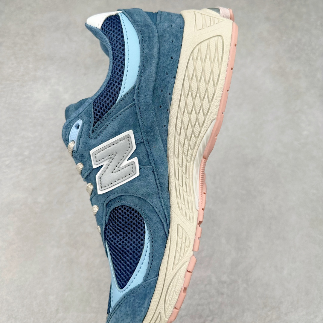 图片[7]-＃特价福利 New Balance NB2002系列 男女休闲慢跑鞋 必备的时髦单品之一 最新出的2002R系列 这款延续了经典科技 升级版N-ERGY缓震物料机能与材质上脚太舒适了 鞋面的柔软麂皮搭配尼龙网布 特别透气而且还复古感 不管是搭配牛仔裤还工装裤都是百搭！小红书众多博主上脚推荐！尺码：40 41 42 43 44 45-选品中心