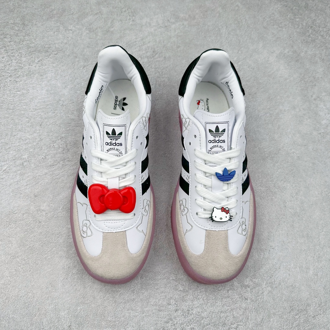 图片[2]-AD Samba XLG 桑巴舞加大厚底版系列德训风百搭松糕休闲运动板鞋生胶底 IG4450 自Originals Samba成功借势Blokecore风潮一跃成为街头巷尾的焦点鞋款后,不论是围绕Samba本身打造的各式「变种版本」,还是以Samba为蓝本打造联名鞋款,都成为了时尚潮流人士日常穿搭首选。Samba XLG是adidas Originals不断扩展XLG系列的一部分,旨在与年轻文化相契合,迎合那些希望通过个性时尚表达自我而不愿牺牲舒适度的年轻群体。街头时尚领域的Gen Z特别偏爱宽松的穿着风格。Samba XLG针对这一点做了创新。它在延续Samba OG经典设计的基础上,迎合年轻群体的穿着习惯,重塑为宽大的鞋身比例轮廓以及加厚中底,让消费者轻松展示自己独特的风格。全新的Samba XLG系列不仅迎合了当下年轻群体的穿搭习惯,加宽了鞋身比例以及将中底进一步增厚,在视觉比例上更加饱满,同时还保留了经典Samba的细节,这样一来,鞋迷朋友在穿搭上不仅能更加个性化,而且还能延续一定的复古感受。尺码：36 36⅔ 37⅓ 38 38⅔ 39⅓ 40 40⅔ 41⅓ 42 42⅔ 43⅓ 44 45-选品中心