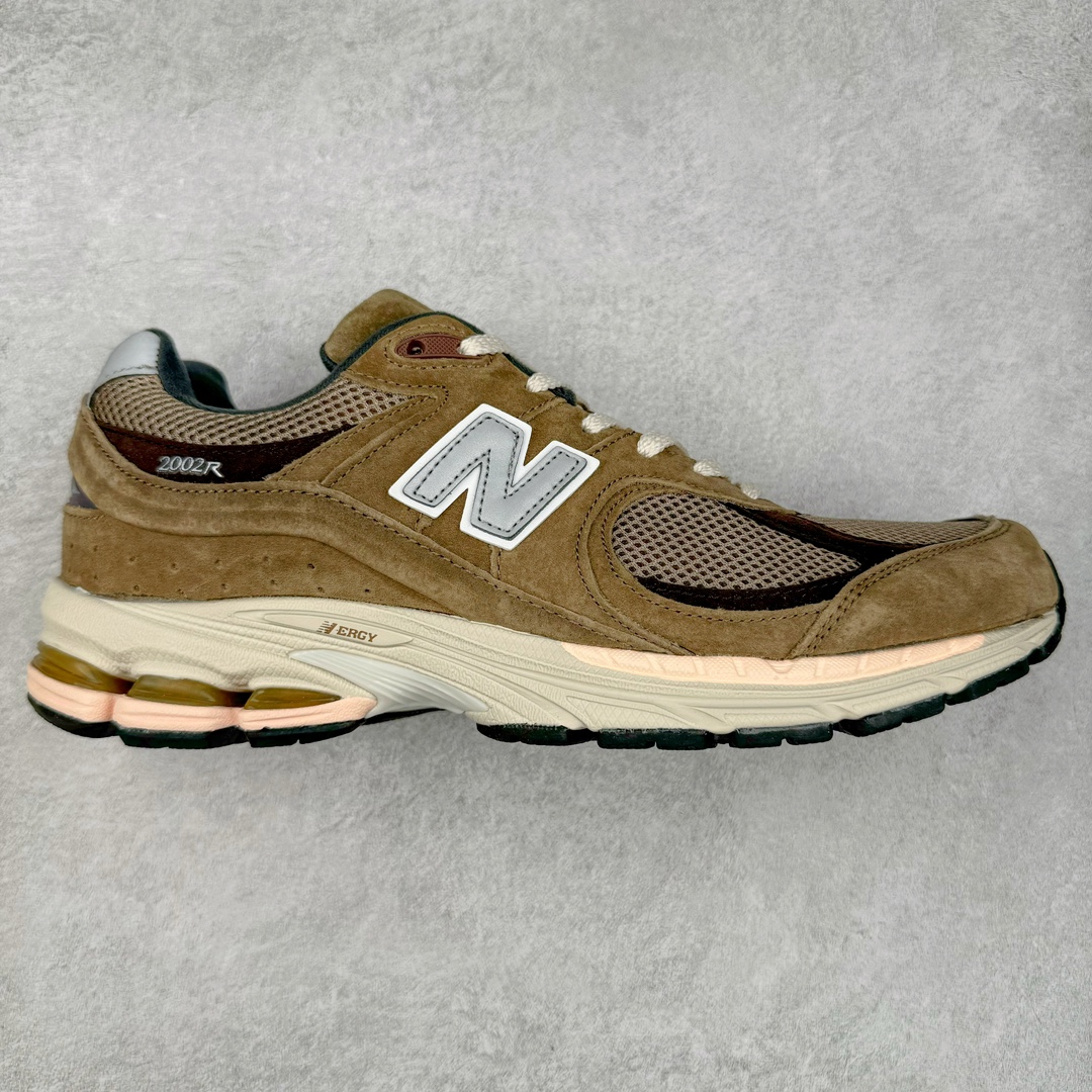 图片[7]-＃特价福利 New Balance NB2002系列 男女休闲慢跑鞋 必备的时髦单品之一 最新出的2002R系列 这款延续了经典科技 升级版N-ERGY缓震物料机能与材质上脚太舒适了 鞋面的柔软麂皮搭配尼龙网布 特别透气而且还复古感 不管是搭配牛仔裤还工装裤都是百搭！小红书众多博主上脚推荐！尺码：40 41 42 43 44 45-选品中心