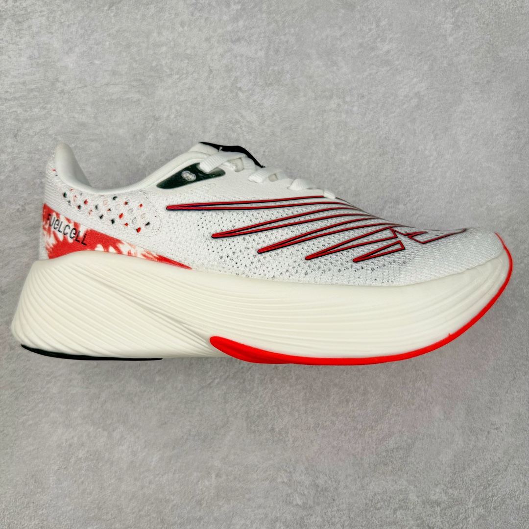 图片[8]-＃特价福利 New Balance FuelCell RC Elite V2 新百伦NB系列超轻量化低帮休闲运动慢跑鞋 采用超轻透气3D针织网眼材料结构鞋面及打印Logo细节#中底嵌入FuelCell轻量化技术组合全掌碳纤维板 网面鞋面设计 运动清爽透气 赤足感受 撞色设计细节控的惊喜 精细看得见 FUEL CELL避震中底,通过将液态氮快速填充进泡棉的方式 打造出具有高弹、轻质、 持久的中底 尺码对应库存‼️-选品中心