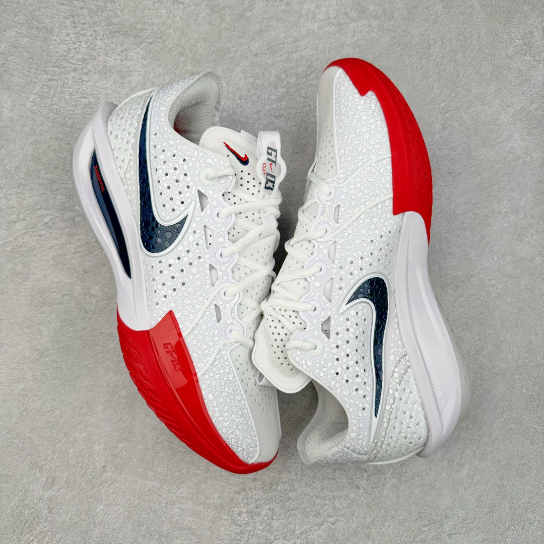 图片[3]-＃JC纯原 NK Air Zoom G.T.Cut 3.0 EP 新款实战低帮篮球鞋 白红 DV2913-103 一个月返厂/换新售后服务 支持各种实战 全套原纸板楦头开发 独家原档数据私模唯一正确8层组合大底 全新GT Cut 3.0 全掌搭载了 ZoomX 泡棉 使得整双鞋在缓震表现上可谓相当优秀 拥有着顶级科技配置的同时 颜值设计也非常可观 整体鞋型仍然保留了前低后高的设计 G.T. Cut 传统的突进极速突破的感觉 鞋头麂皮材质和 NK Flywire 飞线工艺 相对来说包裹感更好了 必备的TPU 支撑片 两侧 Swoosh 的透气孔设计 起到散热透气的作用 鞋舌采用类似跑鞋的半开叉式设计 搭配鞋带既可以提升包裹感 又降低了运动中鞋舌乱跑的可能性 鞋子内里填充相当厚实 避免掉跟 尺码：36 36.5 37.5 38 38.5 39 40 40.5 41 42 42.5 43 44 44.5 45 45.5 46 47 47.5 48.5-选品中心