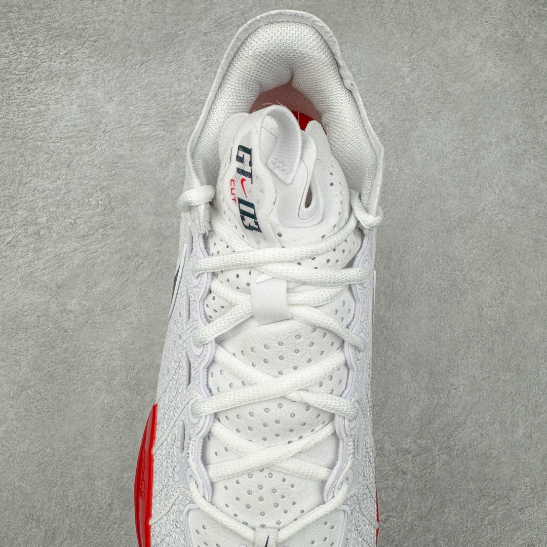 图片[5]-＃JC纯原 NK Air Zoom G.T.Cut 3.0 EP 新款实战低帮篮球鞋 白红 DV2913-103 一个月返厂/换新售后服务 支持各种实战 全套原纸板楦头开发 独家原档数据私模唯一正确8层组合大底 全新GT Cut 3.0 全掌搭载了 ZoomX 泡棉 使得整双鞋在缓震表现上可谓相当优秀 拥有着顶级科技配置的同时 颜值设计也非常可观 整体鞋型仍然保留了前低后高的设计 G.T. Cut 传统的突进极速突破的感觉 鞋头麂皮材质和 NK Flywire 飞线工艺 相对来说包裹感更好了 必备的TPU 支撑片 两侧 Swoosh 的透气孔设计 起到散热透气的作用 鞋舌采用类似跑鞋的半开叉式设计 搭配鞋带既可以提升包裹感 又降低了运动中鞋舌乱跑的可能性 鞋子内里填充相当厚实 避免掉跟 尺码：36 36.5 37.5 38 38.5 39 40 40.5 41 42 42.5 43 44 44.5 45 45.5 46 47 47.5 48.5-选品中心