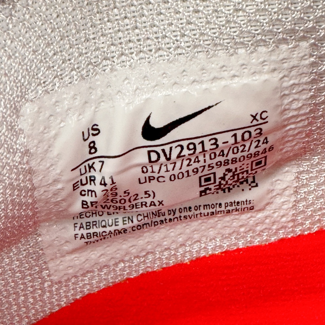 图片[11]-＃JC纯原 NK Air Zoom G.T.Cut 3.0 EP 新款实战低帮篮球鞋 白红 DV2913-103 一个月返厂/换新售后服务 支持各种实战 全套原纸板楦头开发 独家原档数据私模唯一正确8层组合大底 全新GT Cut 3.0 全掌搭载了 ZoomX 泡棉 使得整双鞋在缓震表现上可谓相当优秀 拥有着顶级科技配置的同时 颜值设计也非常可观 整体鞋型仍然保留了前低后高的设计 G.T. Cut 传统的突进极速突破的感觉 鞋头麂皮材质和 NK Flywire 飞线工艺 相对来说包裹感更好了 必备的TPU 支撑片 两侧 Swoosh 的透气孔设计 起到散热透气的作用 鞋舌采用类似跑鞋的半开叉式设计 搭配鞋带既可以提升包裹感 又降低了运动中鞋舌乱跑的可能性 鞋子内里填充相当厚实 避免掉跟 尺码：36 36.5 37.5 38 38.5 39 40 40.5 41 42 42.5 43 44 44.5 45 45.5 46 47 47.5 48.5-选品中心
