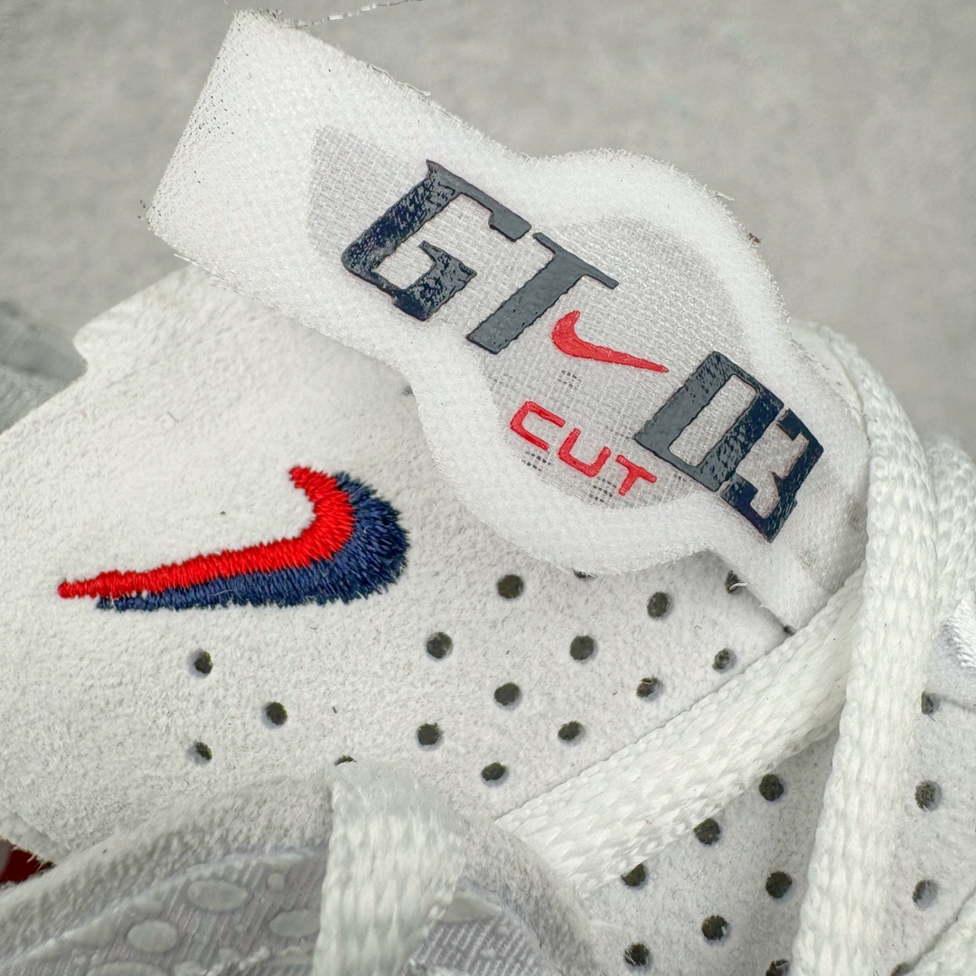 图片[12]-＃JC纯原 NK Air Zoom G.T.Cut 3.0 EP 新款实战低帮篮球鞋 白红 DV2913-103 一个月返厂/换新售后服务 支持各种实战 全套原纸板楦头开发 独家原档数据私模唯一正确8层组合大底 全新GT Cut 3.0 全掌搭载了 ZoomX 泡棉 使得整双鞋在缓震表现上可谓相当优秀 拥有着顶级科技配置的同时 颜值设计也非常可观 整体鞋型仍然保留了前低后高的设计 G.T. Cut 传统的突进极速突破的感觉 鞋头麂皮材质和 NK Flywire 飞线工艺 相对来说包裹感更好了 必备的TPU 支撑片 两侧 Swoosh 的透气孔设计 起到散热透气的作用 鞋舌采用类似跑鞋的半开叉式设计 搭配鞋带既可以提升包裹感 又降低了运动中鞋舌乱跑的可能性 鞋子内里填充相当厚实 避免掉跟 尺码：36 36.5 37.5 38 38.5 39 40 40.5 41 42 42.5 43 44 44.5 45 45.5 46 47 47.5 48.5-选品中心