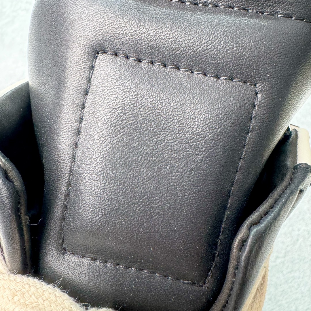 图片[11]-＃DG纯原 Rick Owens Drkshdw 瑞克·欧文斯皮面倒三角高帮时尚厚底运动板鞋 黑白 二级市场已经7K以上 平台客户随意卖四位数 RO广东原厂出品 纯原天花板 原版一比一复刻 冲正绝不翻车 还原度达到百分之98以上 原楦开发纸版版型 ZP拆解原版1：1复模裁片纸版 力求做到0错位 这样才能达到和zp一致的鞋型味道 采用进口cnc数控机床开发对版独家tpu奶香大底 区别于市场所有版本 zp同源全头层粒面小牛皮 达到和zp一致手感 原厂进口细纹布 万邦订购原厂高弹粉红色海绵 内里搭配软质细腻羊皮 TPU高密度大底 软硬度透光度高已经测试和原版一致 尺码：36 37 38 39 40 41 42 43 44 45 46-选品中心