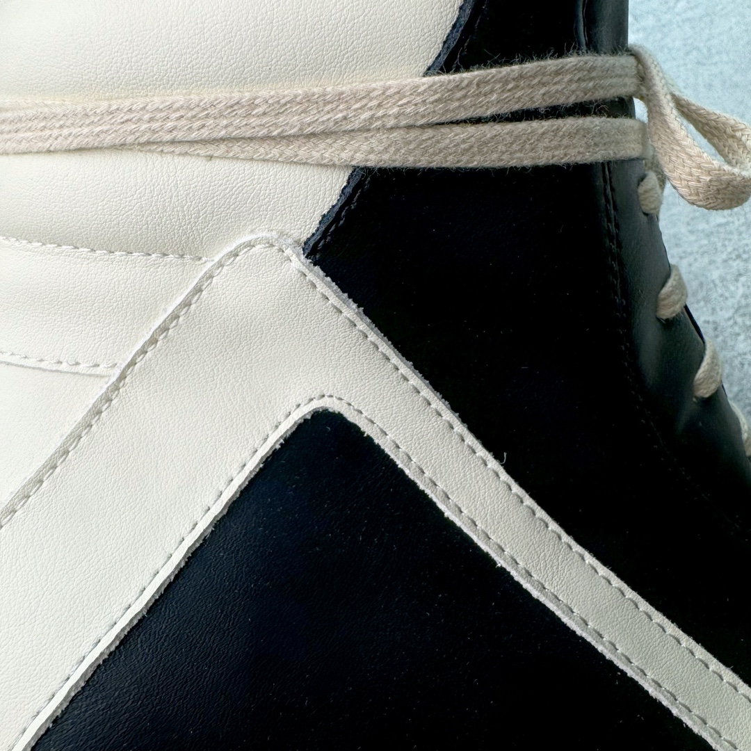 图片[13]-＃DG纯原 Rick Owens Drkshdw 瑞克·欧文斯皮面倒三角高帮时尚厚底运动板鞋 黑白 二级市场已经7K以上 平台客户随意卖四位数 RO广东原厂出品 纯原天花板 原版一比一复刻 冲正绝不翻车 还原度达到百分之98以上 原楦开发纸版版型 ZP拆解原版1：1复模裁片纸版 力求做到0错位 这样才能达到和zp一致的鞋型味道 采用进口cnc数控机床开发对版独家tpu奶香大底 区别于市场所有版本 zp同源全头层粒面小牛皮 达到和zp一致手感 原厂进口细纹布 万邦订购原厂高弹粉红色海绵 内里搭配软质细腻羊皮 TPU高密度大底 软硬度透光度高已经测试和原版一致 尺码：36 37 38 39 40 41 42 43 44 45 46-选品中心