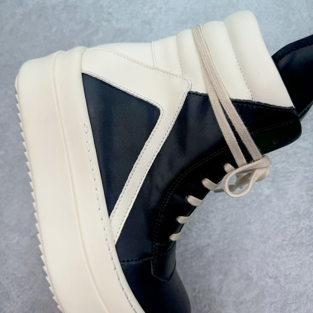 图片[6]-＃DG纯原 Rick Owens Drkshdw 瑞克·欧文斯皮面倒三角高帮时尚厚底运动板鞋 黑白 二级市场已经7K以上 平台客户随意卖四位数 RO广东原厂出品 纯原天花板 原版一比一复刻 冲正绝不翻车 还原度达到百分之98以上 原楦开发纸版版型 ZP拆解原版1：1复模裁片纸版 力求做到0错位 这样才能达到和zp一致的鞋型味道 采用进口cnc数控机床开发对版独家tpu奶香大底 区别于市场所有版本 zp同源全头层粒面小牛皮 达到和zp一致手感 原厂进口细纹布 万邦订购原厂高弹粉红色海绵 内里搭配软质细腻羊皮 TPU高密度大底 软硬度透光度高已经测试和原版一致 尺码：36 37 38 39 40 41 42 43 44 45 46-选品中心