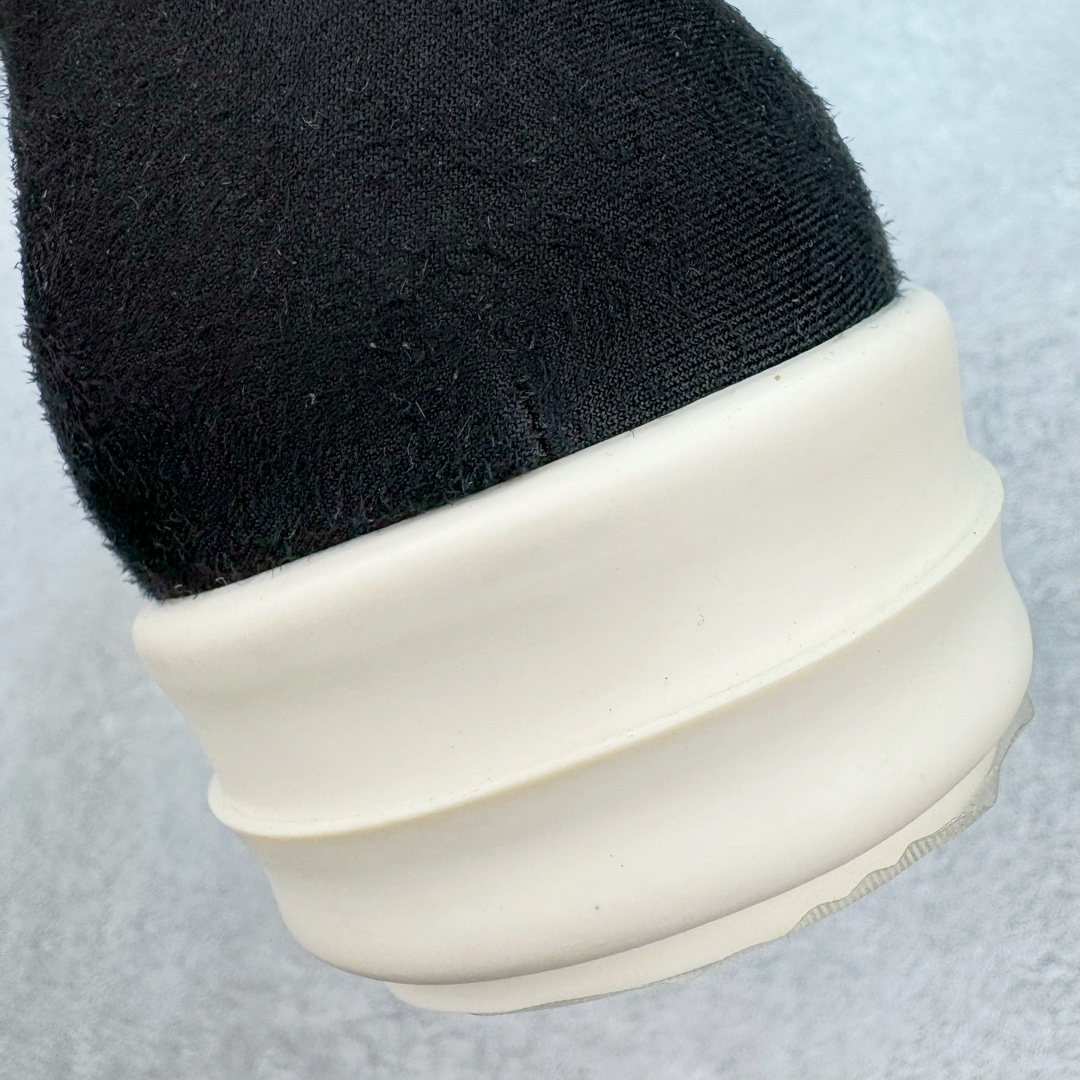 图片[11]-＃DG纯原 Rick Owens Drkshdw 瑞克·欧文斯皮面高帮时尚运动板鞋 黑白 二级市场已经7K以上 平台客户随意卖四位数 RO广东原厂出品 纯原天花板 原版一比一复刻 冲正绝不翻车 还原度达到百分之98以上 原楦开发纸版版型 ZP拆解原版1：1复模裁片纸版 力求做到0错位 这样才能达到和zp一致的鞋型味道 采用进口cnc数控机床开发对版独家tpu奶香大底 区别于市场所有版本 zp同源全头层粒面小牛皮 达到和zp一致手感 原厂进口细纹布 万邦订购原厂高弹粉红色海绵 内里搭配软质细腻羊皮 TPU高密度大底 软硬度透光度高已经测试和原版一致 尺码：36 37 38 39 40 41 42 43 44 45 46-选品中心