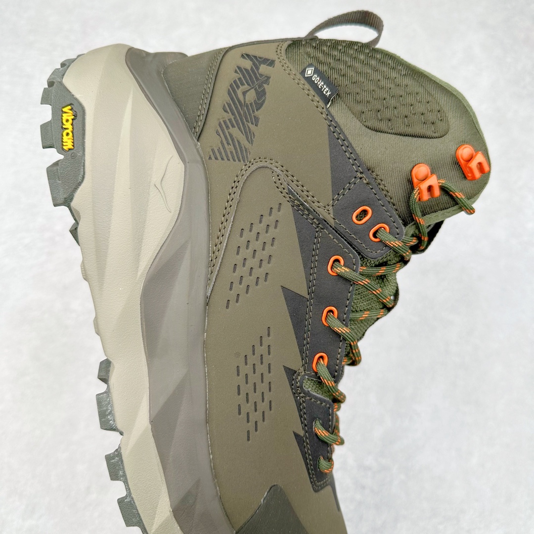 图片[6]-HOKA One One M KSY KAHA GTX Low 卡哈高帮系列厚底轻量坦克军靴户外登山运动鞋 正品代工厂版#原楦数据开发版型 采用磨砂牛剖革鞋面材质 轻量化材料Fresh Foam超轻量中底 复古老爹厚底旅游鞋火了 最潮户外鞋 2009年由法籍超马跑者 Nicolas Mermoud 及 Jean-Luc Diard 成立的运动鞋品牌 HOKA ONE ONE 最让人印象深刻超级厚的鞋底 看起来很重但实际上非常轻盈 轻量厚底的鞋底反而能够给跑者更稳定的缓震效果 在跑界相当有名 也陆续出了登山鞋、徒步鞋、慢跑鞋几种专门鞋款 HOKA ONE ONE 鞋款颜色大多设计萤光或鲜艳色系 搭配上超大的Logo 虽然好穿好走好跑又轻 但称不上时髦 尺码：36 36.5 37.5 38 38.5 39 40 40.5 41 42 42.5 43 44 44.5 45-选品中心