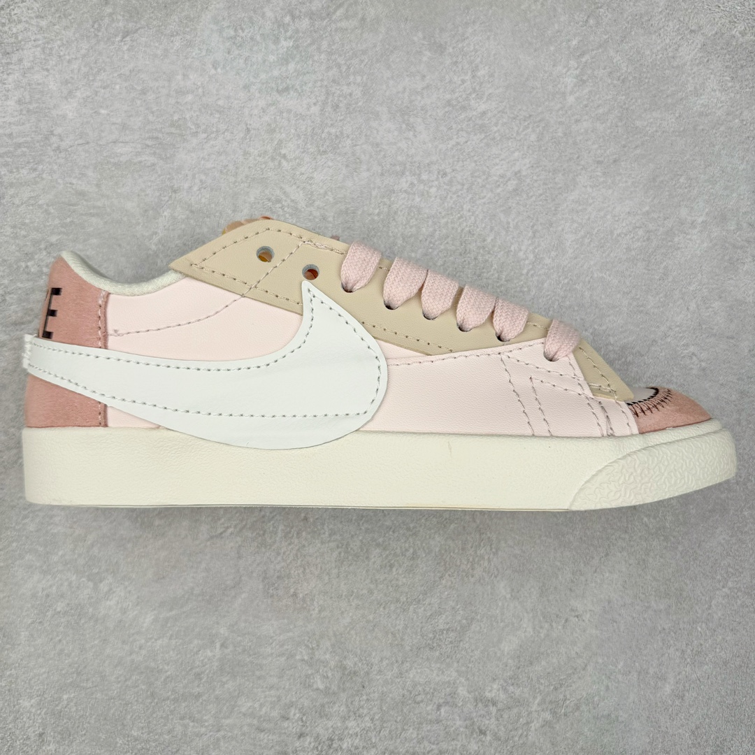 图片[5]-＃特价福利 NK Blazer Low \’77 Jumbo 开拓者大钩 DQ1470 焕新升级经典 Blazer 鞋款 大号 Swoosh 突出新时代更加张扬的潮流感 对经典的又一次改良升级 大号 Swoosh 设计结合宽大鞋带 符合当下潮流意趣 橡胶外底融入凸起人字形底纹增添几分户外感觉 尺码：36 36.5 37.5 38 38.5 39 40 40.5 41 42 42.5 43 44 44.5 45-选品中心