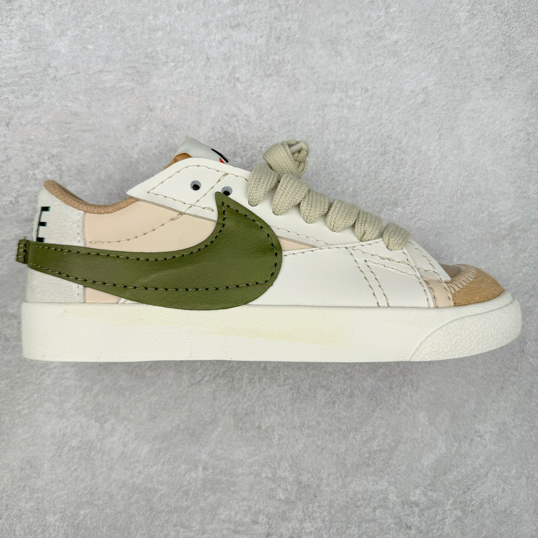 图片[9]-＃特价福利 NK Blazer Low \’77 Jumbo 开拓者大钩 DQ1470 焕新升级经典 Blazer 鞋款 大号 Swoosh 突出新时代更加张扬的潮流感 对经典的又一次改良升级 大号 Swoosh 设计结合宽大鞋带 符合当下潮流意趣 橡胶外底融入凸起人字形底纹增添几分户外感觉 尺码：36 36.5 37.5 38 38.5 39 40 40.5 41 42 42.5 43 44 44.5 45-选品中心