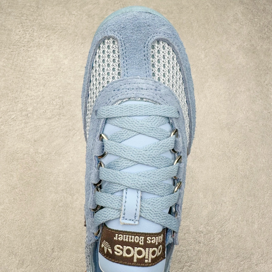 图片[4]-Wales Bonner X adidas Originals SL76 联名蓝色 IH3262 Wales Bonner 与 adidas Originals 的联乘系列再次掀起时尚热潮，而其中的 SL76 鞋款更是成为了焦点。相比无鞋盖的Samba，SL76更能俘获我的青睐 这款鞋不仅是对1972年慕尼黑奥运会上经典跑鞋SL72的致敬，更是将怀旧风情与现代设计完美融合。修长的鞋型、针织网层鞋身与绒面板料的交汇，都展现了其精湛的工艺与独特品味。皮革材质的标志三条杠点缀与中底一抹白色腰线，更是为其增添了几分复古奢华的气息。D形环扣的巧妙设计，为鞋带增添了趣味性，同时也提升了鞋款的实用性。鞋底采用EVA材质，不仅增加了鞋款的高度，还提供了更好的缓震性能。齿纹橡胶外底则保证了鞋款的抓地力和耐磨性，让穿着者在运动时更加稳定、安全。尺码：36 36.5 37.5 38 38.5 39 40 40.5 41 42 42.5 43 44 44.5 45-选品中心