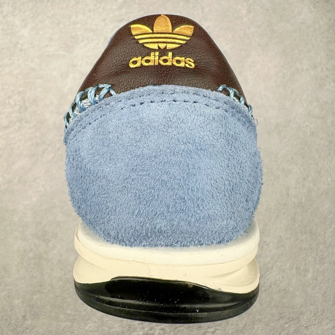 图片[8]-Wales Bonner X adidas Originals SL76 联名蓝色 IH3262 Wales Bonner 与 adidas Originals 的联乘系列再次掀起时尚热潮，而其中的 SL76 鞋款更是成为了焦点。相比无鞋盖的Samba，SL76更能俘获我的青睐 这款鞋不仅是对1972年慕尼黑奥运会上经典跑鞋SL72的致敬，更是将怀旧风情与现代设计完美融合。修长的鞋型、针织网层鞋身与绒面板料的交汇，都展现了其精湛的工艺与独特品味。皮革材质的标志三条杠点缀与中底一抹白色腰线，更是为其增添了几分复古奢华的气息。D形环扣的巧妙设计，为鞋带增添了趣味性，同时也提升了鞋款的实用性。鞋底采用EVA材质，不仅增加了鞋款的高度，还提供了更好的缓震性能。齿纹橡胶外底则保证了鞋款的抓地力和耐磨性，让穿着者在运动时更加稳定、安全。尺码：36 36.5 37.5 38 38.5 39 40 40.5 41 42 42.5 43 44 44.5 45-选品中心