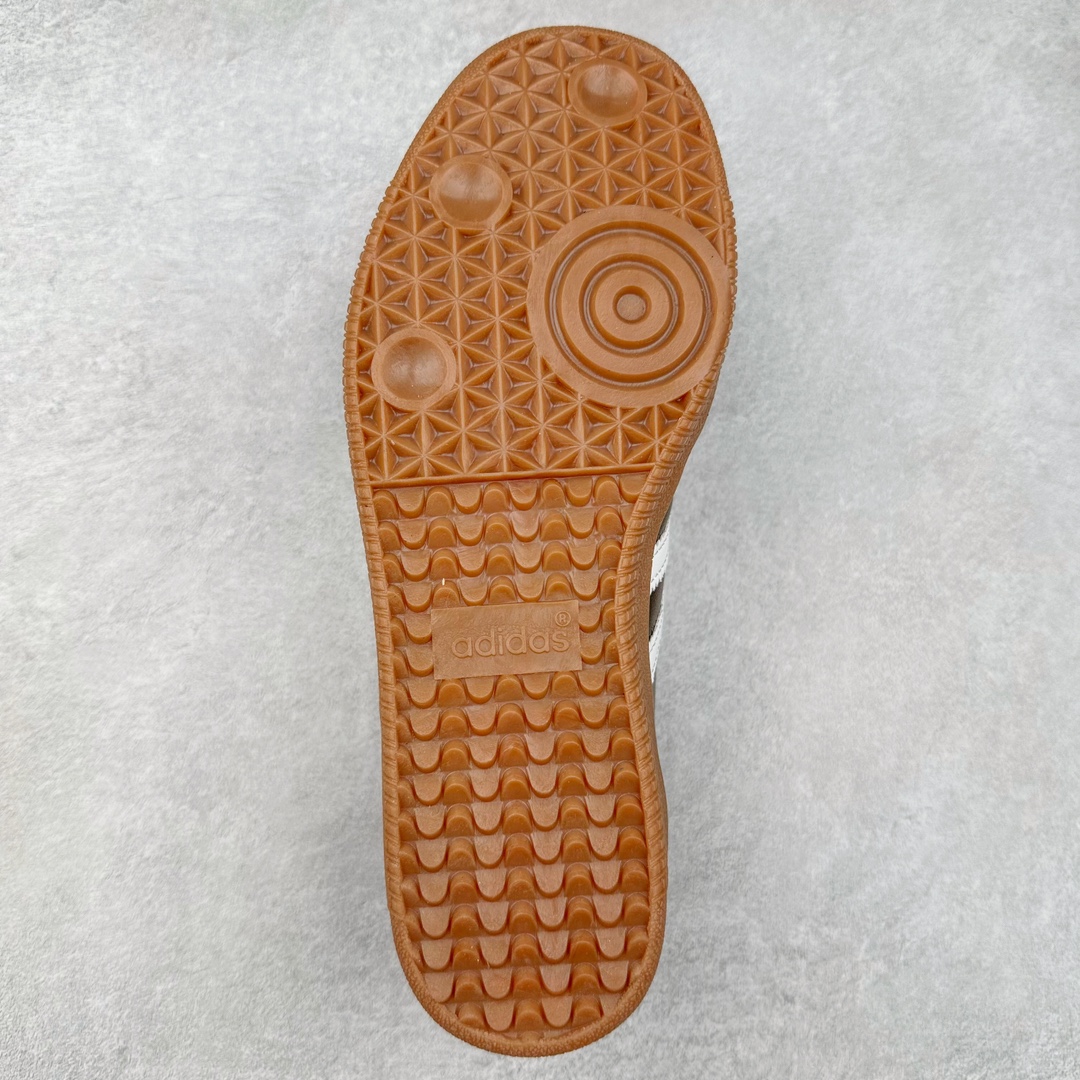 图片[9]-AD Original Samba OG 复古经典轻便板鞋 IE6522 这款桑巴鞋展示了高质量的工艺 带有装饰的超锁缝制和无缝的手感 柔软、柔软的皮革造型和标志性的3条纹完成了精致的外观 正规合身鞋带 鞋面上有绒面鞋垫 橡胶鞋底 享受正畸套筒软感 自50年代首次亮相以来就一直在赢得粉丝的青睐 尺码：36 36.5 37.5 38 38.5 39 40 40.5 41 42 42.5 43 44 44.5 45-选品中心