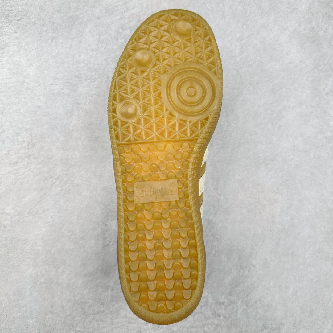 图片[9]-AD Original Samba OG 复古经典轻便板鞋 IH3261 这款桑巴鞋展示了高质量的工艺 带有装饰的超锁缝制和无缝的手感 柔软、柔软的皮革造型和标志性的3条纹完成了精致的外观 正规合身鞋带 鞋面上有绒面鞋垫 橡胶鞋底 享受正畸套筒软感 自50年代首次亮相以来就一直在赢得粉丝的青睐 尺码：36 36.5 37.5 38 38.5 39 40 40.5 41 42 42.5 43 44 44.5 45-选品中心