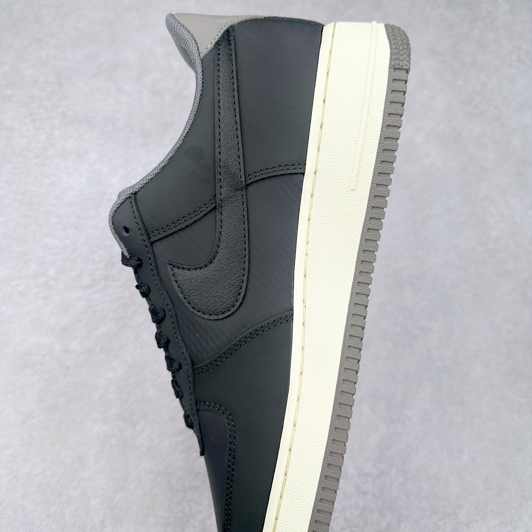 图片[7]-NK Air Force 1´07 Low 空军一号低帮百搭休闲运动板鞋 FZ5235-001 柔软、弹性十足的缓震性能和出色的中底设计 横跨复古与现代的外型结合 造就出风靡全球 三十多年的Force 1 直到今天还深受青睐 尺码：36 36.5 37.5 38 38.5 39 40 40.5 41 42 42.5 43 44 44.5 45-选品中心