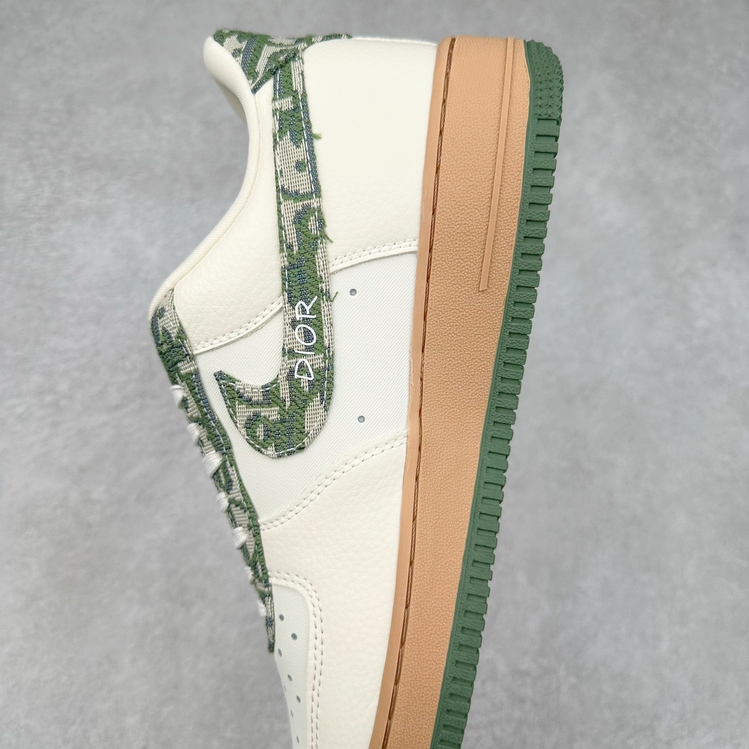 图片[7]-NK Air Force 1´07 Low 空军一号低帮百搭休闲运动板鞋 KK1988-010 柔软、弹性十足的缓震性能和出色的中底设计 横跨复古与现代的外型结合 造就出风靡全球 三十多年的Force 1 直到今天还深受青睐 尺码：36 36.5 37.5 38 38.5 39 40 40.5 41 42 42.5 43 44 44.5 45-选品中心