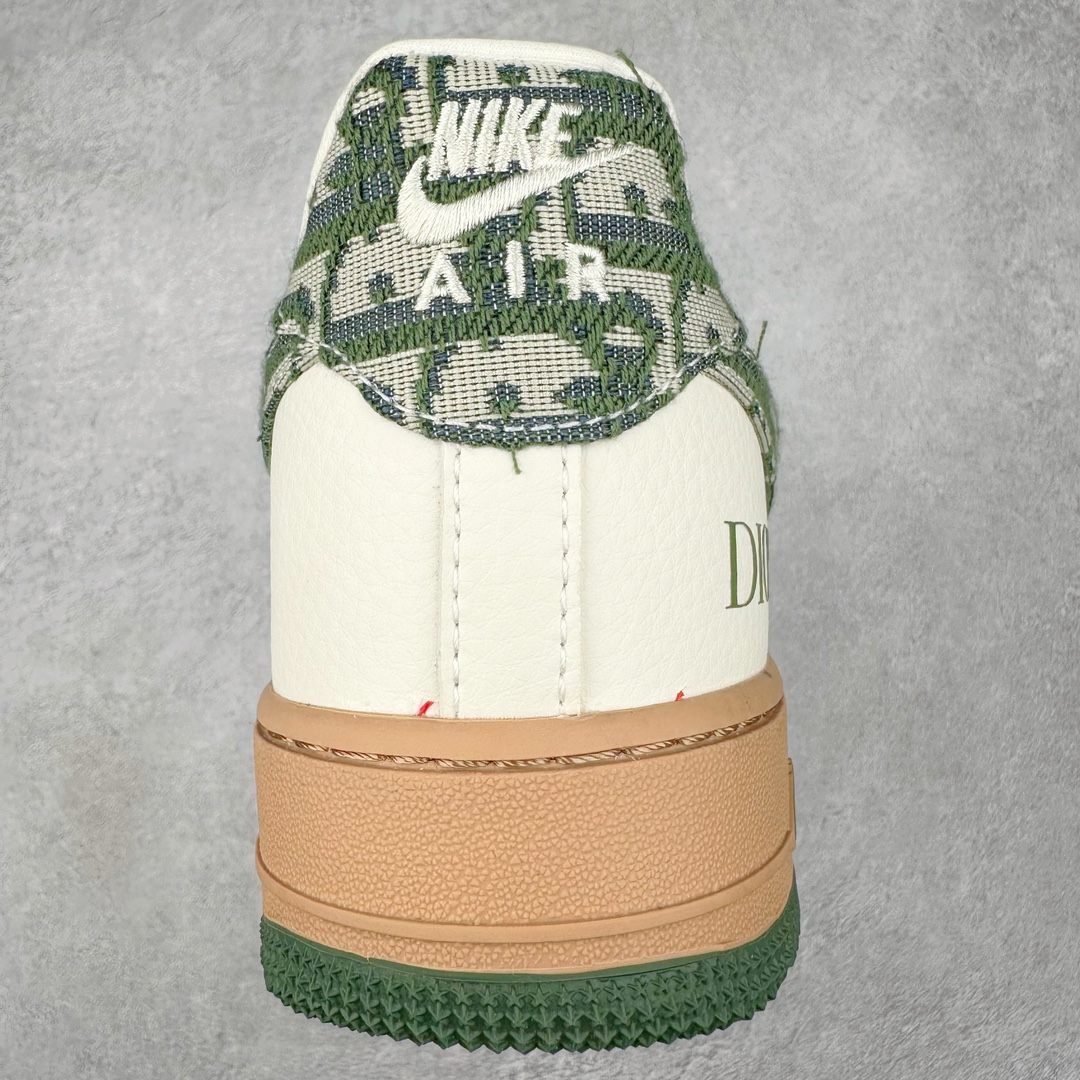 图片[8]-NK Air Force 1´07 Low 空军一号低帮百搭休闲运动板鞋 KK1988-010 柔软、弹性十足的缓震性能和出色的中底设计 横跨复古与现代的外型结合 造就出风靡全球 三十多年的Force 1 直到今天还深受青睐 尺码：36 36.5 37.5 38 38.5 39 40 40.5 41 42 42.5 43 44 44.5 45-选品中心