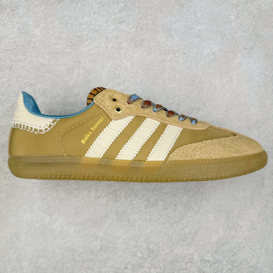 AD Original Samba OG 复古经典轻便板鞋 IH3261 这款桑巴鞋展示了高质量的工艺 带有装饰的超锁缝制和无缝的手感 柔软、柔软的皮革造型和标志性的3条纹完成了精致的外观 正规合身鞋带 鞋面上有绒面鞋垫 橡胶鞋底 享受正畸套筒软感 自50年代首次亮相以来就一直在赢得粉丝的青睐 尺码：36 36.5 37.5 38 38.5 39 40 40.5 41 42 42.5 43 44 44.5 45-选品中心