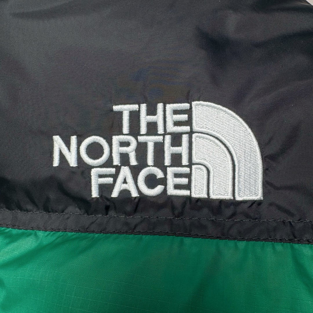 图片[7]-＃K版暖冬福利 全年售后 THE NORTH FACE 1996 Nuptse 北面经典拼色系列户外羽绒服 全程亲手操刀全程跟踪自主订单 纯正美版原版开发回避市场错误版型雷区 中高端提平台外贸客户首选版本 细节领先市场 专治各种艺术家臭毛病 超低售后率 万件现货 稳定供应 永不断码 独家定制特调绒区分市面低价棉服 充绒380克以上蓬松饱和度上手秒懂 辅料材料均独家定制区分市场粗材劣质 原版定制防水面料随意检测区分市场 全新定制主标NFC 可随意自主手机检测 尺码：XS-XXL 黑色有3XL 粉色XS-XL-选品中心