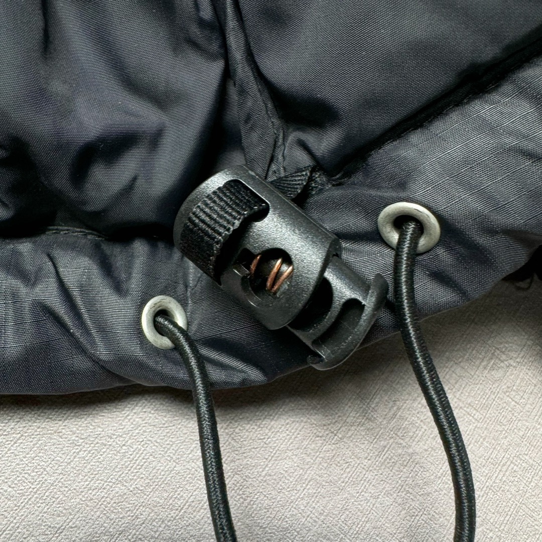 图片[13]-＃K版暖冬福利 全年售后 THE NORTH FACE 1996 Nuptse 北面经典拼色系列户外羽绒服 全程亲手操刀全程跟踪自主订单 纯正美版原版开发回避市场错误版型雷区 中高端提平台外贸客户首选版本 细节领先市场 专治各种艺术家臭毛病 超低售后率 万件现货 稳定供应 永不断码 独家定制特调绒区分市面低价棉服 充绒380克以上蓬松饱和度上手秒懂 辅料材料均独家定制区分市场粗材劣质 原版定制防水面料随意检测区分市场 全新定制主标NFC 可随意自主手机检测 尺码：XS-XXL 黑色有3XL 粉色XS-XL-选品中心