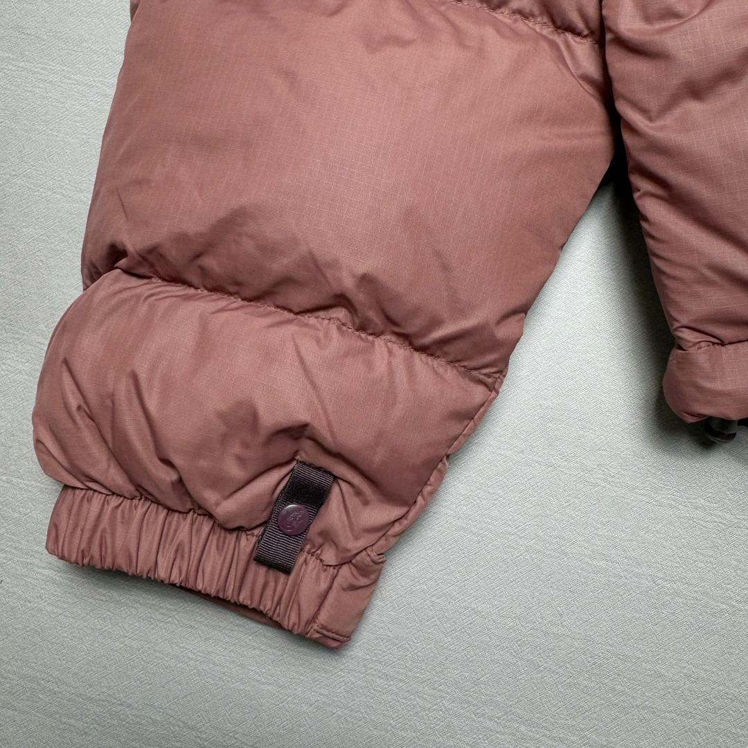 图片[11]-＃K版暖冬福利 全年售后 THE NORTH FACE 1996 Nuptse 北面经典拼色系列户外羽绒服 全程亲手操刀全程跟踪自主订单 纯正美版原版开发回避市场错误版型雷区 中高端提平台外贸客户首选版本 细节领先市场 专治各种艺术家臭毛病 超低售后率 万件现货 稳定供应 永不断码 独家定制特调绒区分市面低价棉服 充绒380克以上蓬松饱和度上手秒懂 辅料材料均独家定制区分市场粗材劣质 原版定制防水面料随意检测区分市场 全新定制主标NFC 可随意自主手机检测 尺码：XS-XXL 黑色有3XL 粉色XS-XL-选品中心