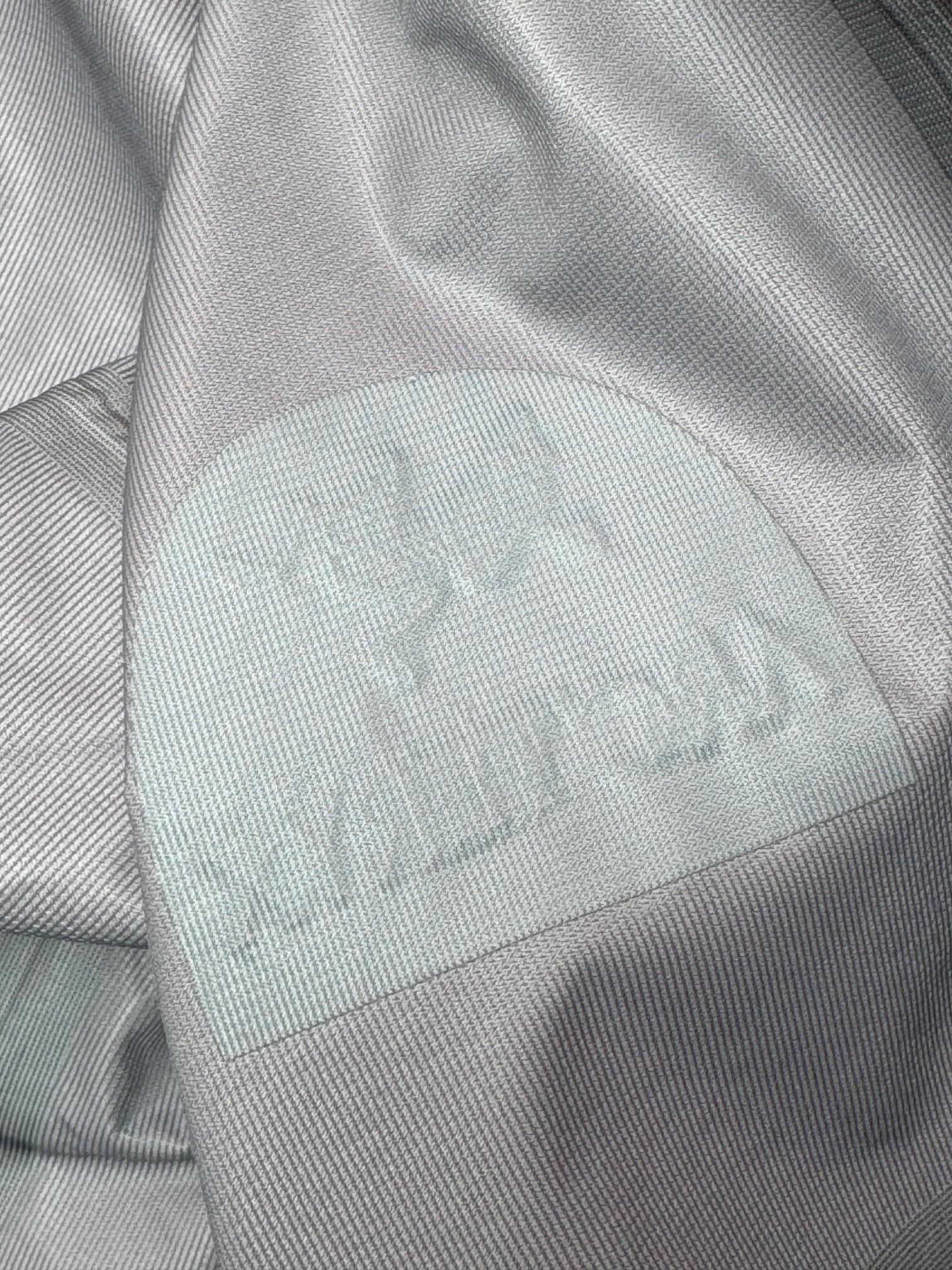 图片[11]-＃TZD Arcteryx Beta Lt 始祖鸟贝塔软壳连帽冲锋衣外套 台州顶级批次 现货供应 面料采用原厂防水N100d-X 3L ISO标准90（ISO4）级别的 GORE-TEX PRO 科技面料 透气性达到原厂标准5000+数值 面料特点 防污 防风 防尘 做到三防 耐寒 保温 男女同款 版型宽松百搭 户外运动防水 全套五金原厂定制Logo 无论是户外出行 还是日常通勤都是衣橱必备单品 尺码：S-XL-选品中心