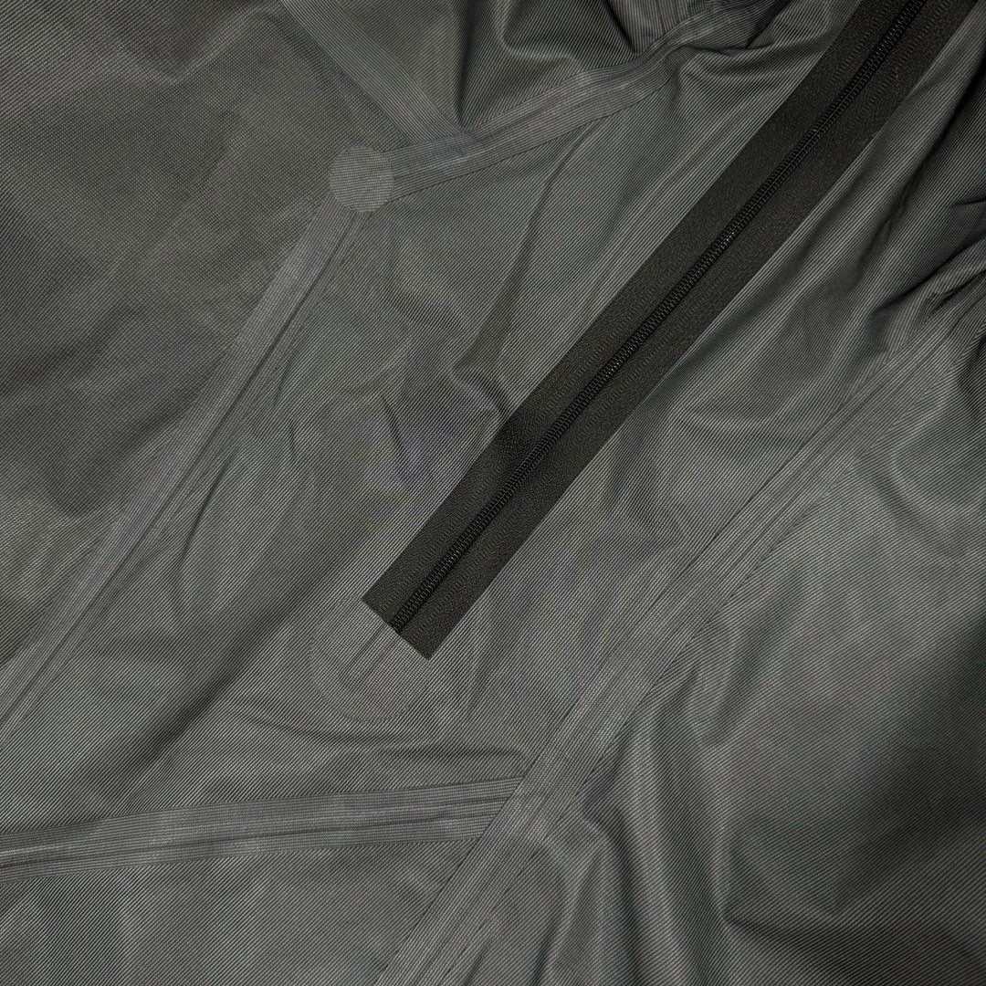 图片[12]-＃TZD Arcteryx Beta Lt 始祖鸟贝塔软壳连帽冲锋衣外套 台州顶级批次 现货供应 面料采用原厂防水N100d-X 3L ISO标准90（ISO4）级别的 GORE-TEX PRO 科技面料 透气性达到原厂标准5000+数值 面料特点 防污 防风 防尘 做到三防 耐寒 保温 男女同款 版型宽松百搭 户外运动防水 全套五金原厂定制Logo 无论是户外出行 还是日常通勤都是衣橱必备单品 尺码：S-XL-选品中心