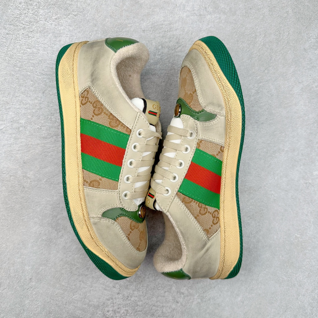 图片[3]-＃福利特价 Gucci Screener sneaker 古驰双G小脏鞋系列复古怀旧校园风低帮板鞋 全套原楦原纸版原鞋开模 纯手工水洗做旧处理 侧面条纹饰带 原厂定制 原厂数据电绣 清晰立体 全鞋电脑针车 紧密相连 针距密度一致 环保乳胶注塑鞋垫 厚度脚感还原原版 皮面裁剪部位 统一油边封口工艺 右脚鞋侧嵌入NFC防伪芯片装置＋鞋盒标二唯码扫描 秒进官网 专柜全套包装 防尘袋 说明书 质保卡 购物袋 尺码：35 36 37 38 39 40 41 42 43 44 45-选品中心