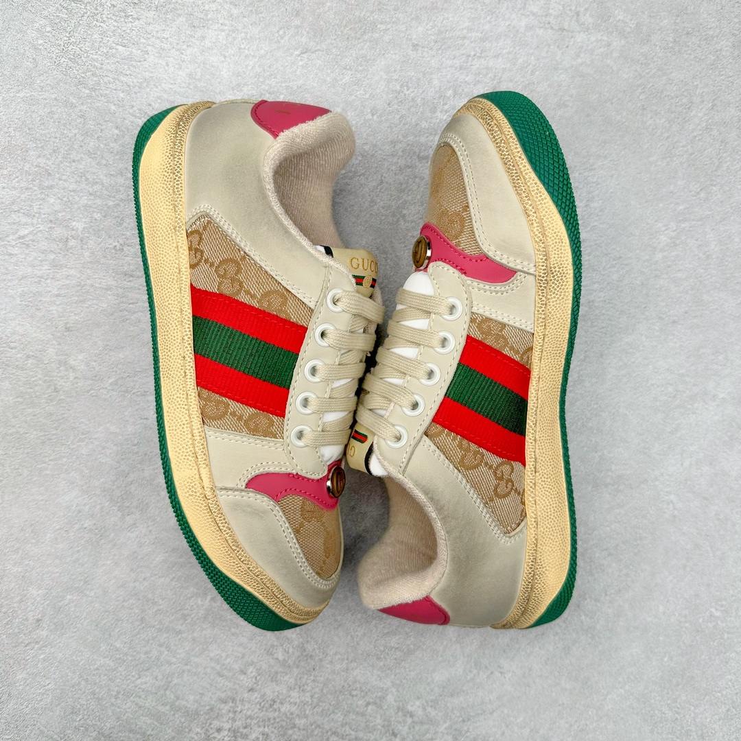 图片[3]-＃福利特价 Gucci Screener sneaker 古驰双G小脏鞋系列复古怀旧校园风低帮板鞋 全套原楦原纸版原鞋开模 纯手工水洗做旧处理 侧面条纹饰带 原厂定制 原厂数据电绣 清晰立体 全鞋电脑针车 紧密相连 针距密度一致 环保乳胶注塑鞋垫 厚度脚感还原原版 皮面裁剪部位 统一油边封口工艺 右脚鞋侧嵌入NFC防伪芯片装置＋鞋盒标二唯码扫描 秒进官网 专柜全套包装 防尘袋 说明书 质保卡 购物袋 尺码：35 36 37 38 39 40 41 42 43 44 45-选品中心
