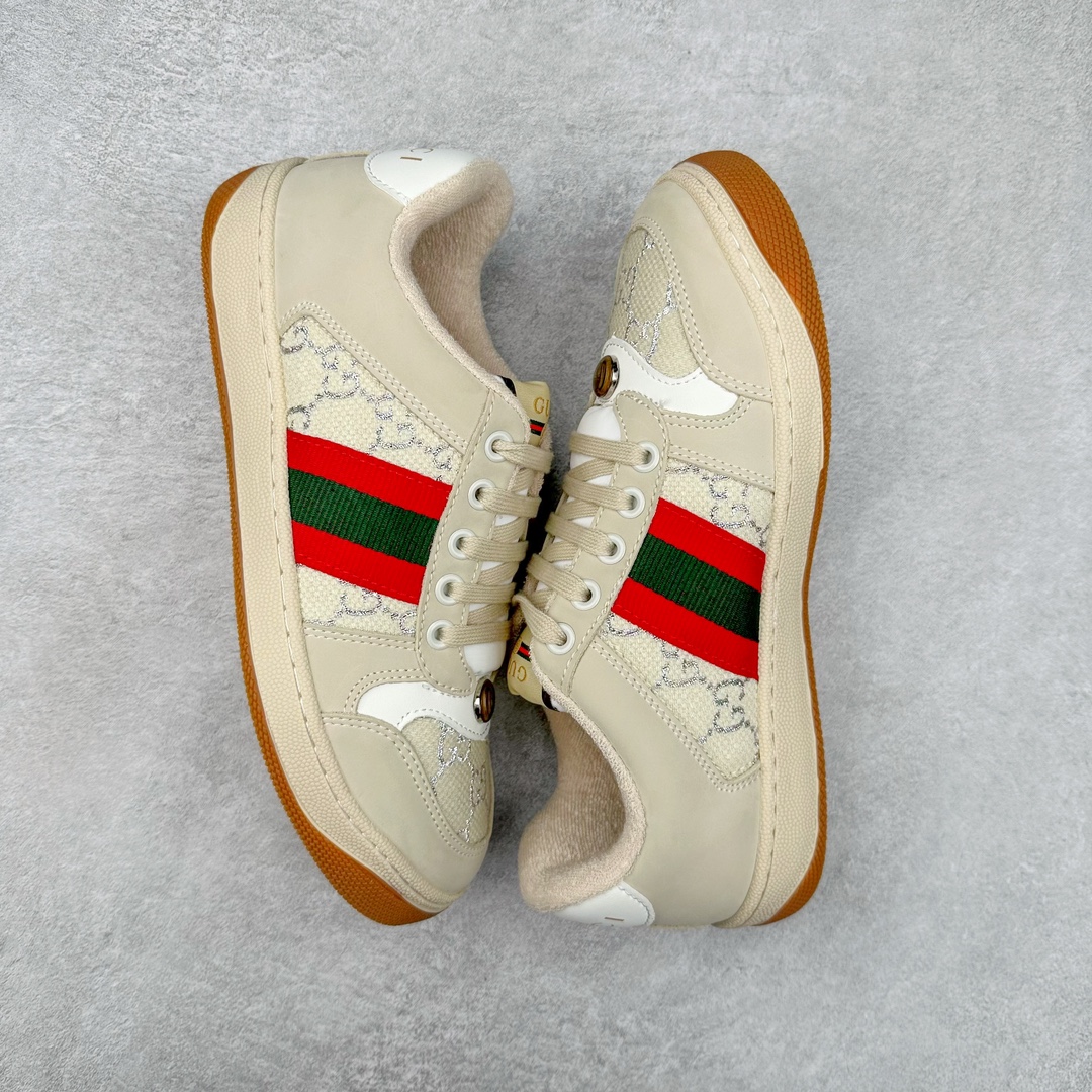 图片[3]-＃福利特价 Gucci Screener sneaker 古驰双G小脏鞋系列复古怀旧校园风低帮板鞋 全套原楦原纸版原鞋开模 纯手工水洗做旧处理 侧面条纹饰带 原厂定制 原厂数据电绣 清晰立体 全鞋电脑针车 紧密相连 针距密度一致 环保乳胶注塑鞋垫 厚度脚感还原原版 皮面裁剪部位 统一油边封口工艺 右脚鞋侧嵌入NFC防伪芯片装置＋鞋盒标二唯码扫描 秒进官网 专柜全套包装 防尘袋 说明书 质保卡 购物袋 尺码：35 36 37 38 39 40 41 42 43 44 45-选品中心