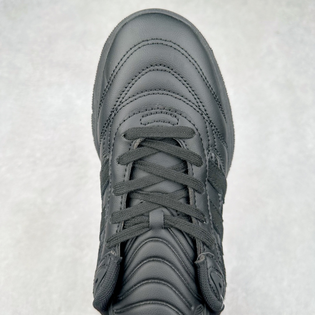 图片[4]-AD Predator Mundial 猎鹰世界杯系列德训足球风百搭低帮休闲运动鞋 IF9605 继充满怀旧气息的 Predator 24 获得巨大成功之后，adidas Originals 为我们带来了Predator Mundial——一款纯粹的生活方式单品，承载了 Copa Mundial 的历史和传统，结合了 Predator 的性能美学，并重新包装为街道。它最初有两种配色：经典的“Core Black/Cloud White/Crystal White”外观，其中还加入了红色来完成传统的 Predator 外观，以及,它淡化了颜色链接到 Predator，以获得更加生活方式主导的外观。尺码：36 36⅔ 37⅓ 38 38⅔ 39⅓ 40 40⅔ 41⅓ 42 42⅔ 43⅓ 44 45-选品中心