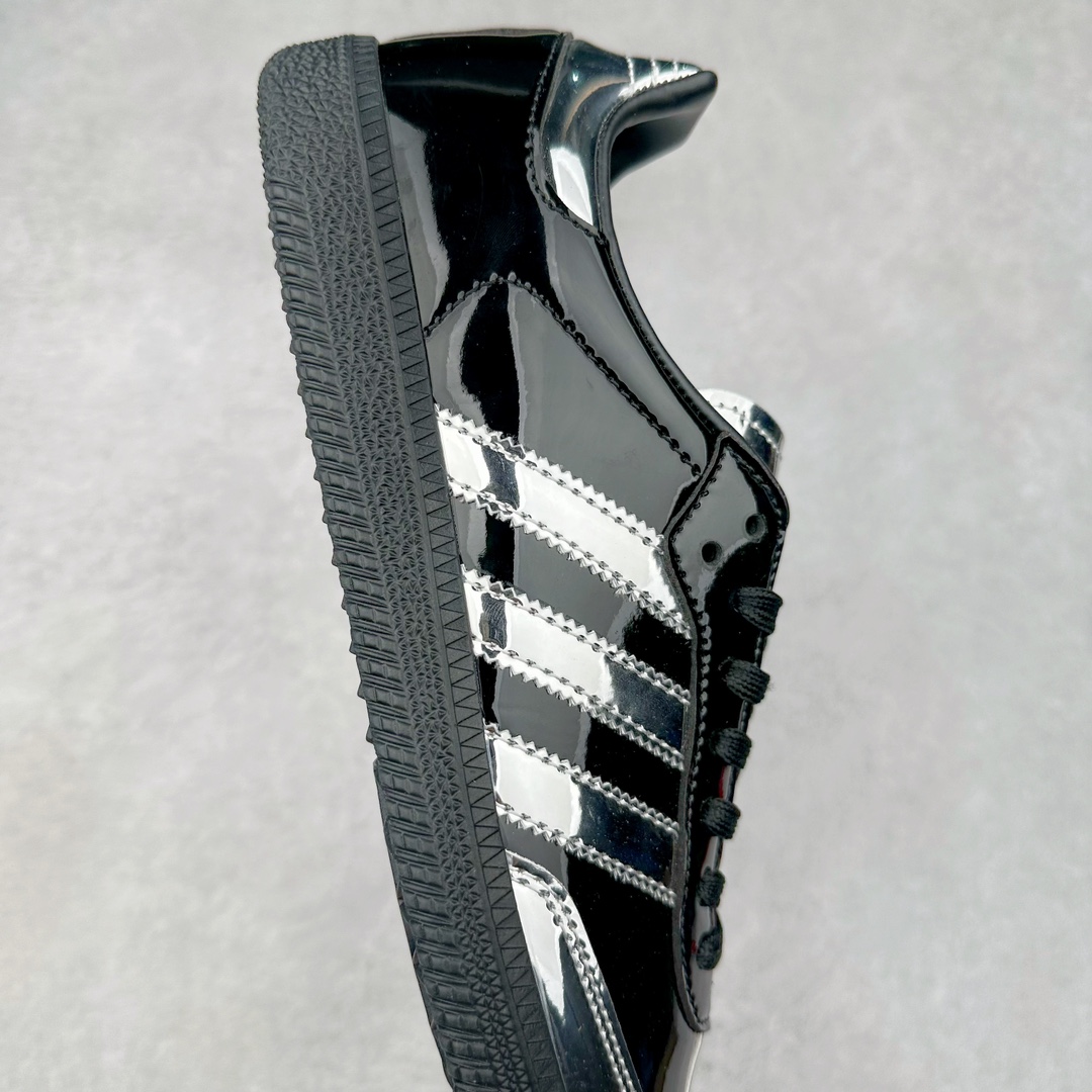 图片[6]-AD Original Samba OG 复古经典轻便板鞋 IH3364 这款桑巴鞋展示了高质量的工艺 带有装饰的超锁缝制和无缝的手感 柔软、柔软的皮革造型和标志性的3条纹完成了精致的外观 正规合身鞋带 鞋面上有绒面鞋垫 橡胶鞋底 享受正畸套筒软感 自50年代首次亮相以来就一直在赢得粉丝的青睐 尺码：36 36.5 37.5 38 38.5 39 40 40.5 41 42 42.5 43 44 44.5 45-选品中心