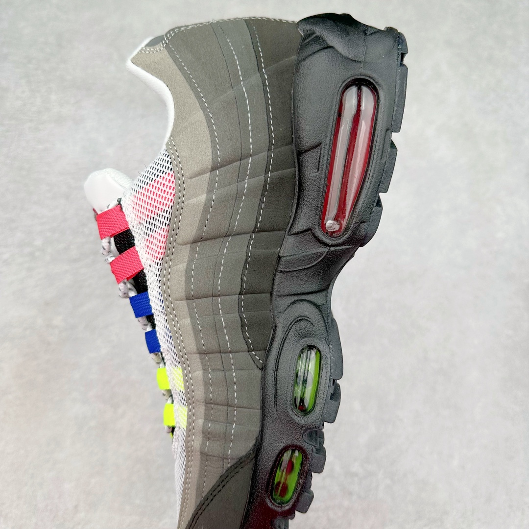 图片[7]-＃MX版 NK Air Max 95 复古减震气垫跑鞋 经典重温 DN8020-001 外单专供大厂出品 品质稳定 一百余色 终端操作 鞋款设计灵感源于人体构造 中底设计基于人体的脊柱构造 是整体设计的核心 尼龙孔眼代表了肋骨 而分层式面板和网眼象征着肌肉纤维和肉体组织 Air Max 95采用了两个独立的吹塑成型的Air-Sole单元 并首次在前掌使用可视化气垫设计 Swoosh logo夜当作一个 点符号放在了鞋子的后帮位置 20年的发展让 AIR MAX 95有了不同的故事 20年后再度面向世人的时候 焕然一新的面貌 让人有了另外一种清新脱俗的感觉 尺码：39 40 40.5 41 42 42.5 43 44 44.5 45 46 47.5 48-选品中心