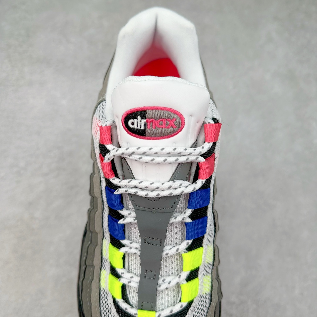 图片[5]-＃MX版 NK Air Max 95 复古减震气垫跑鞋 经典重温 DN8020-001 外单专供大厂出品 品质稳定 一百余色 终端操作 鞋款设计灵感源于人体构造 中底设计基于人体的脊柱构造 是整体设计的核心 尼龙孔眼代表了肋骨 而分层式面板和网眼象征着肌肉纤维和肉体组织 Air Max 95采用了两个独立的吹塑成型的Air-Sole单元 并首次在前掌使用可视化气垫设计 Swoosh logo夜当作一个 点符号放在了鞋子的后帮位置 20年的发展让 AIR MAX 95有了不同的故事 20年后再度面向世人的时候 焕然一新的面貌 让人有了另外一种清新脱俗的感觉 尺码：39 40 40.5 41 42 42.5 43 44 44.5 45 46 47.5 48-选品中心