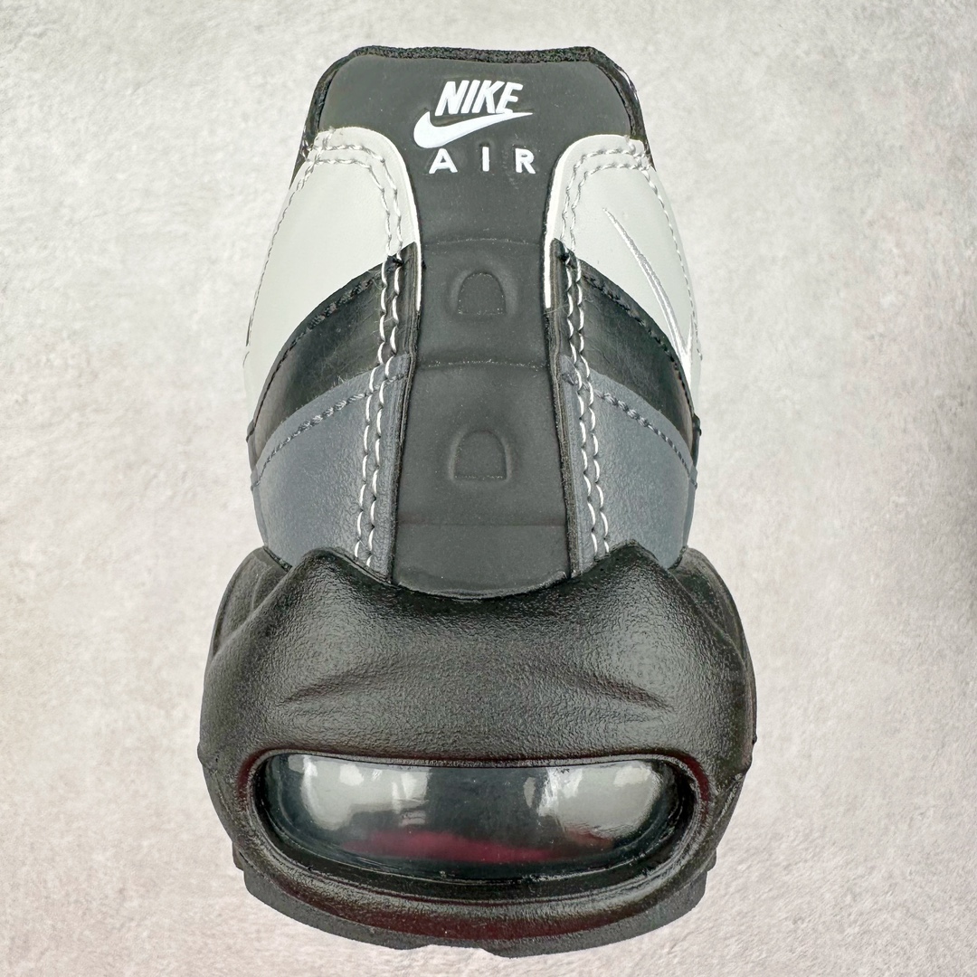 图片[8]-＃MX版 NK Air Max 95 复古减震气垫跑鞋 经典重温 CT1805-001 外单专供大厂出品 品质稳定 一百余色 终端操作 鞋款设计灵感源于人体构造 中底设计基于人体的脊柱构造 是整体设计的核心 尼龙孔眼代表了肋骨 而分层式面板和网眼象征着肌肉纤维和肉体组织 Air Max 95采用了两个独立的吹塑成型的Air-Sole单元 并首次在前掌使用可视化气垫设计 Swoosh logo夜当作一个 点符号放在了鞋子的后帮位置 20年的发展让 AIR MAX 95有了不同的故事 20年后再度面向世人的时候 焕然一新的面貌 让人有了另外一种清新脱俗的感觉 尺码：39 40 40.5 41 42 42.5 43 44 44.5 45 46 47.5 48-选品中心