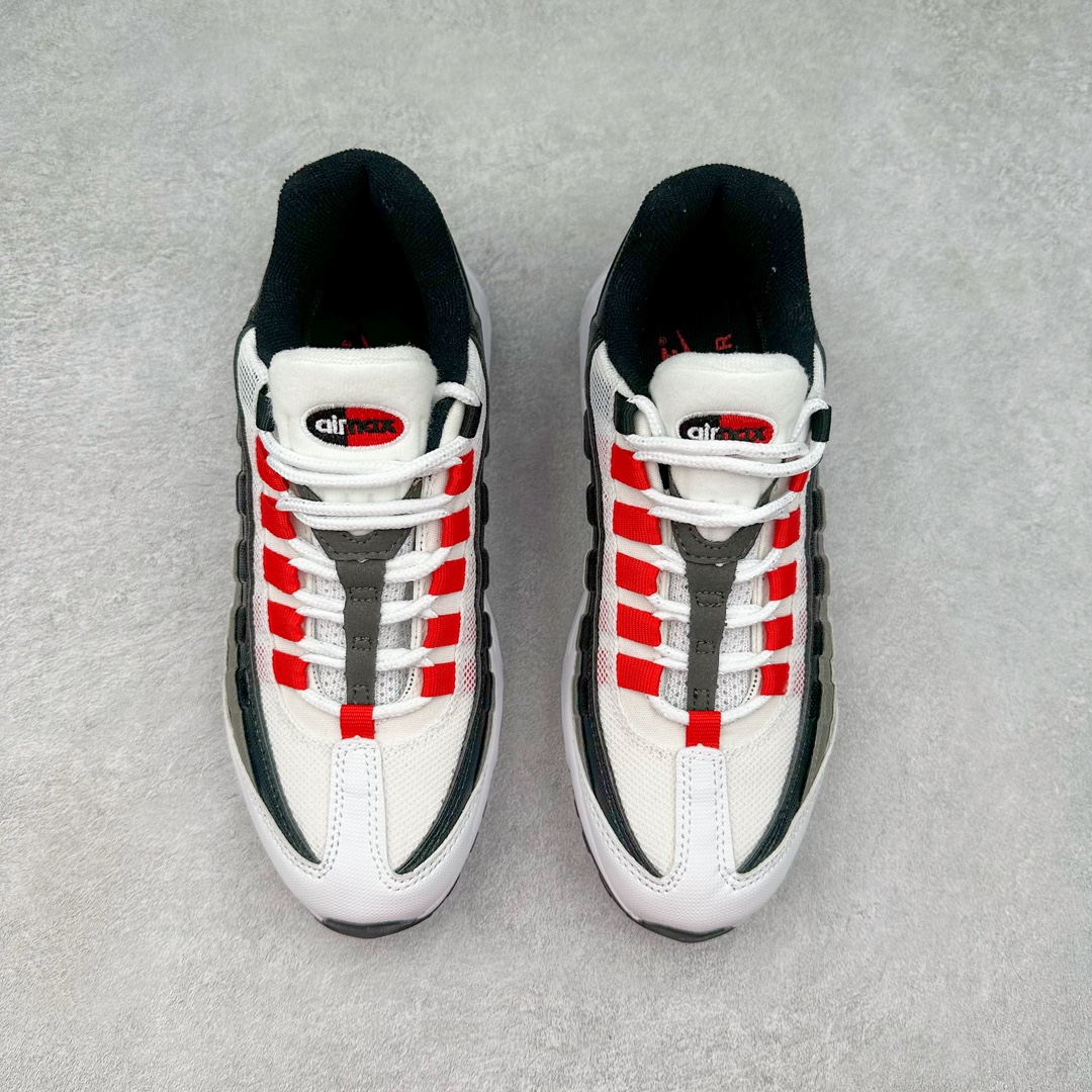 图片[2]-＃MX版 NK Air Max 95 复古减震气垫跑鞋 经典重温 DH9792-100 外单专供大厂出品 品质稳定 一百余色 终端操作 鞋款设计灵感源于人体构造 中底设计基于人体的脊柱构造 是整体设计的核心 尼龙孔眼代表了肋骨 而分层式面板和网眼象征着肌肉纤维和肉体组织 Air Max 95采用了两个独立的吹塑成型的Air-Sole单元 并首次在前掌使用可视化气垫设计 Swoosh logo夜当作一个 点符号放在了鞋子的后帮位置 20年的发展让 AIR MAX 95有了不同的故事 20年后再度面向世人的时候 焕然一新的面貌 让人有了另外一种清新脱俗的感觉 尺码：39 40 40.5 41 42 42.5 43 44 44.5 45 46 47.5 48-选品中心