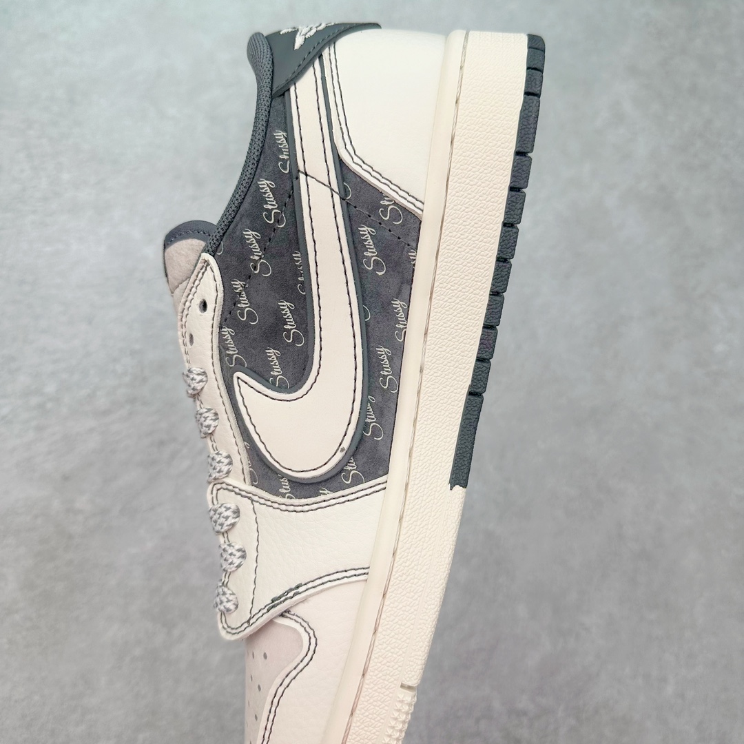图片[7]-TS x Air Jordan AJ1 Low 倒钩低帮联名定制配色 SJ2068-123 原厂内置气垫魔块 A模大底 头层小牛皮 鞋舌AJ原厂专用牛津布+AJ专用反口珍珠布+原厂无杂质高弹内里海棉+特殊封边弹力鞋带 尺码：36 36.5 37.5 38 38.5 39 40 40.5 41 42 42.5 43 44 44.5 45 46 47.5-选品中心