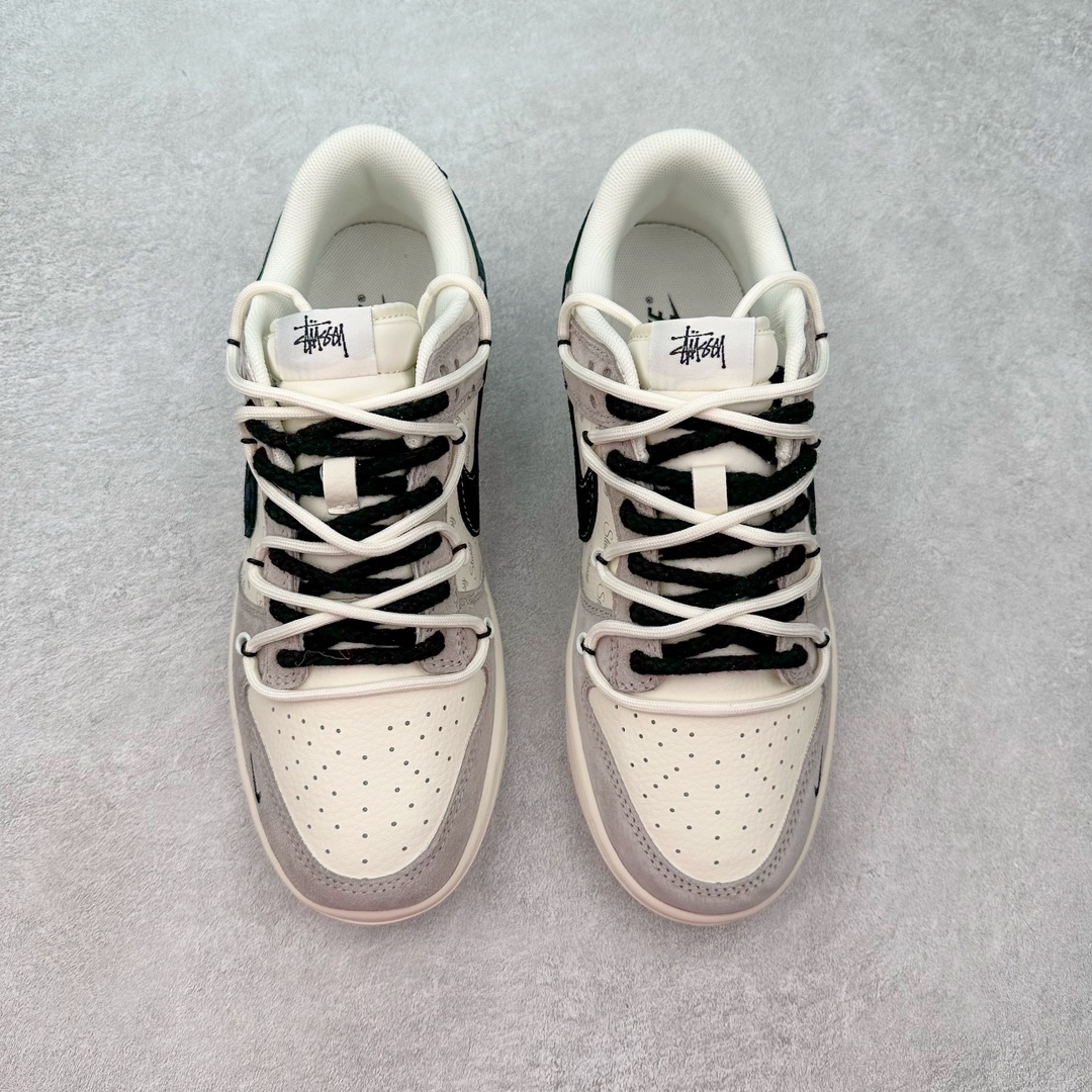 图片[2]-NK Dunk Low 定制配色 SJ2068-306 大厂出品 极力推荐 原装头层材料 独家版型蒸餾加工帶來的是更好的视觉和脚感体验大厂纯原品质出货 清洁度 电绣工艺 皮料切割干净无任何毛边 细节完美 尺码：36 36.5 37.5 38 38.5 39 40 40.5 41 42 42.5 43 44 44.5 45 46 47.5-选品中心