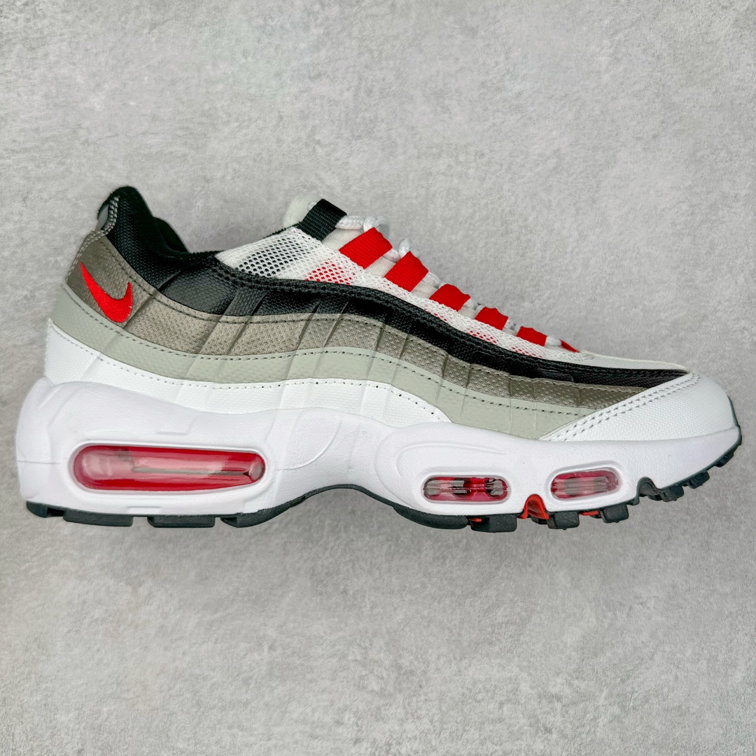 ＃MX版 NK Air Max 95 复古减震气垫跑鞋 经典重温 DH9792-100 外单专供大厂出品 品质稳定 一百余色 终端操作 鞋款设计灵感源于人体构造 中底设计基于人体的脊柱构造 是整体设计的核心 尼龙孔眼代表了肋骨 而分层式面板和网眼象征着肌肉纤维和肉体组织 Air Max 95采用了两个独立的吹塑成型的Air-Sole单元 并首次在前掌使用可视化气垫设计 Swoosh logo夜当作一个 点符号放在了鞋子的后帮位置 20年的发展让 AIR MAX 95有了不同的故事 20年后再度面向世人的时候 焕然一新的面貌 让人有了另外一种清新脱俗的感觉 尺码：39 40 40.5 41 42 42.5 43 44 44.5 45 46 47.5 48-选品中心