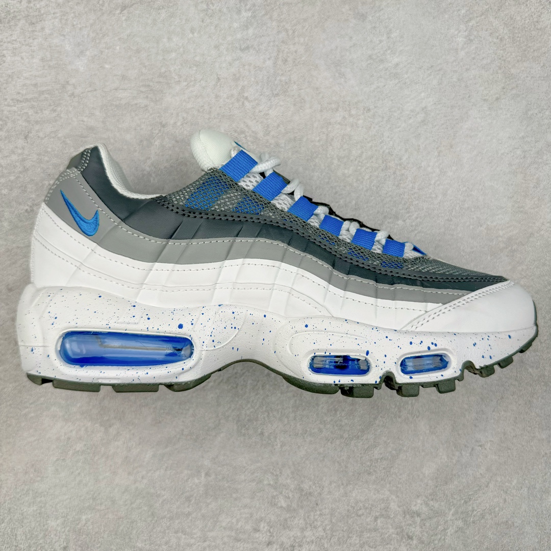＃MX版 NK Air Max 95 复古减震气垫跑鞋 经典重温 609048-108 外单专供大厂出品 品质稳定 一百余色 终端操作 鞋款设计灵感源于人体构造 中底设计基于人体的脊柱构造 是整体设计的核心 尼龙孔眼代表了肋骨 而分层式面板和网眼象征着肌肉纤维和肉体组织 Air Max 95采用了两个独立的吹塑成型的Air-Sole单元 并首次在前掌使用可视化气垫设计 Swoosh logo夜当作一个 点符号放在了鞋子的后帮位置 20年的发展让 AIR MAX 95有了不同的故事 20年后再度面向世人的时候 焕然一新的面貌 让人有了另外一种清新脱俗的感觉 尺码：39 40 40.5 41 42 42.5 43 44 44.5 45 46 47.5 48-选品中心
