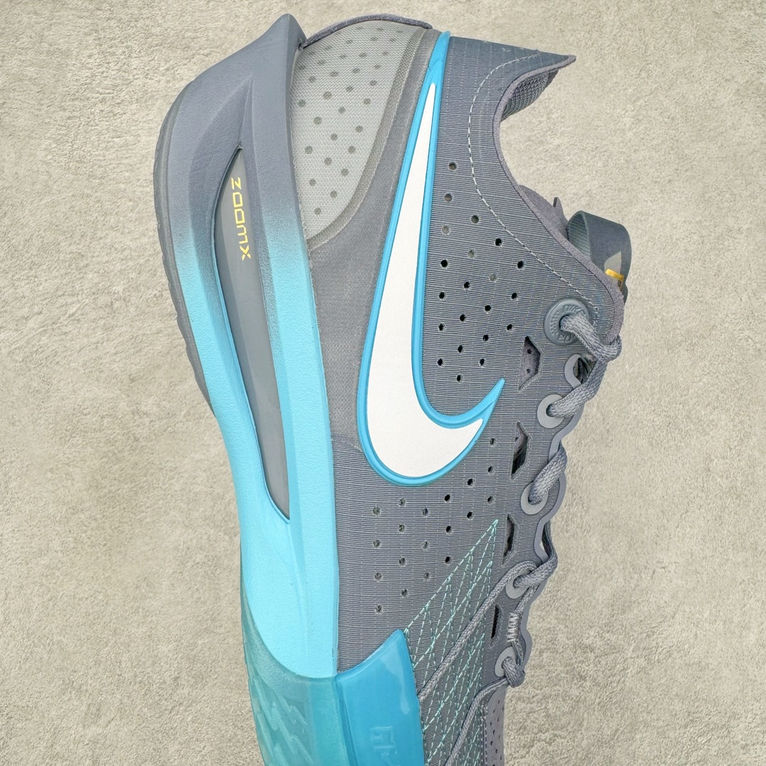 图片[6]-＃灭世/Max NK Air Zoom G.T.Cut 3 EP 实战系列篮球鞋 DV2913-402 全新GT Cut 3.0 全掌搭载了 ZoomX 泡棉 使得整双鞋在缓震表现上可谓相当优秀 拥有着顶级科技配置的同时 颜值设计也非常可观 整体鞋型仍然保留了前低后高的设计 G.T. Cut 传统的突进极速突破的感觉 鞋头麂皮材质和 NK Flywire 飞线工艺 相对来说包裹感更好了 必备的TPU 支撑片 两侧 Swoosh 的透气孔设计 起到散热透气的作用 鞋舌采用类似跑鞋的半开叉式设计 搭配鞋带既可以提升包裹感 又降低了运动中鞋舌乱跑的可能性 鞋子内里填充相当厚实 避免掉跟 尺码：39 40 40.5 41 42 42.5 43 44 44.5 45 46-选品中心