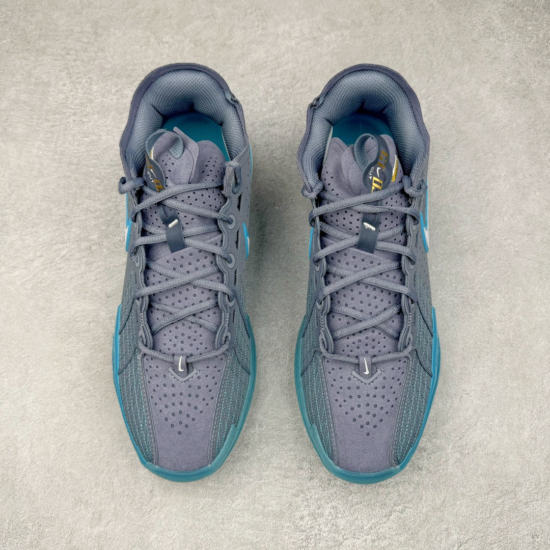 图片[2]-＃灭世/Max NK Air Zoom G.T.Cut 3 EP 实战系列篮球鞋 DV2913-402 全新GT Cut 3.0 全掌搭载了 ZoomX 泡棉 使得整双鞋在缓震表现上可谓相当优秀 拥有着顶级科技配置的同时 颜值设计也非常可观 整体鞋型仍然保留了前低后高的设计 G.T. Cut 传统的突进极速突破的感觉 鞋头麂皮材质和 NK Flywire 飞线工艺 相对来说包裹感更好了 必备的TPU 支撑片 两侧 Swoosh 的透气孔设计 起到散热透气的作用 鞋舌采用类似跑鞋的半开叉式设计 搭配鞋带既可以提升包裹感 又降低了运动中鞋舌乱跑的可能性 鞋子内里填充相当厚实 避免掉跟 尺码：39 40 40.5 41 42 42.5 43 44 44.5 45 46-选品中心