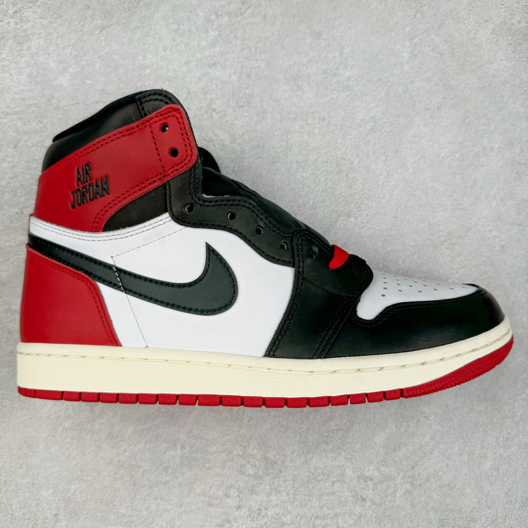 ＃Ljr特供 Air Jordan AJ1 Retro High 新黑脚趾2024 DZ5485-106 全新改良批次 圈内最强倒钩系列 恪守真诚 承诺混一赔十 高端零售裸鞋圈特供批次 SZ原厂全套原楦原纸板冲刀磨具开发 原厂皮料加持 原厂港宝加持定型后跟R度完美 同源原厂电绣 飞翼针数密度立体效果一致 百分百一致原鞋 原厂拉帮工艺 针距密度一致 后跟弧度收口自然不对折 极致一眼正品既视感 进口玻璃冲刀皮料裁剪零毛边 全鞋电脑针车工艺 品控清洁度最高QC检验标准 免检产品 原厂订购鞋盒、鞋标、防尘纸、鞋撑、鞋带 追求极致的原厂味道 尺码：40.5 41 42 42.5 43 44 44.5 45 46 47.5 48.5-选品中心