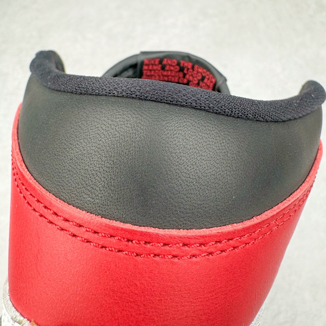 图片[18]-＃Ljr特供 Air Jordan AJ1 Retro High 新黑脚趾2024 DZ5485-106 全新改良批次 圈内最强倒钩系列 恪守真诚 承诺混一赔十 高端零售裸鞋圈特供批次 SZ原厂全套原楦原纸板冲刀磨具开发 原厂皮料加持 原厂港宝加持定型后跟R度完美 同源原厂电绣 飞翼针数密度立体效果一致 百分百一致原鞋 原厂拉帮工艺 针距密度一致 后跟弧度收口自然不对折 极致一眼正品既视感 进口玻璃冲刀皮料裁剪零毛边 全鞋电脑针车工艺 品控清洁度最高QC检验标准 免检产品 原厂订购鞋盒、鞋标、防尘纸、鞋撑、鞋带 追求极致的原厂味道 尺码：40.5 41 42 42.5 43 44 44.5 45 46 47.5 48.5-选品中心