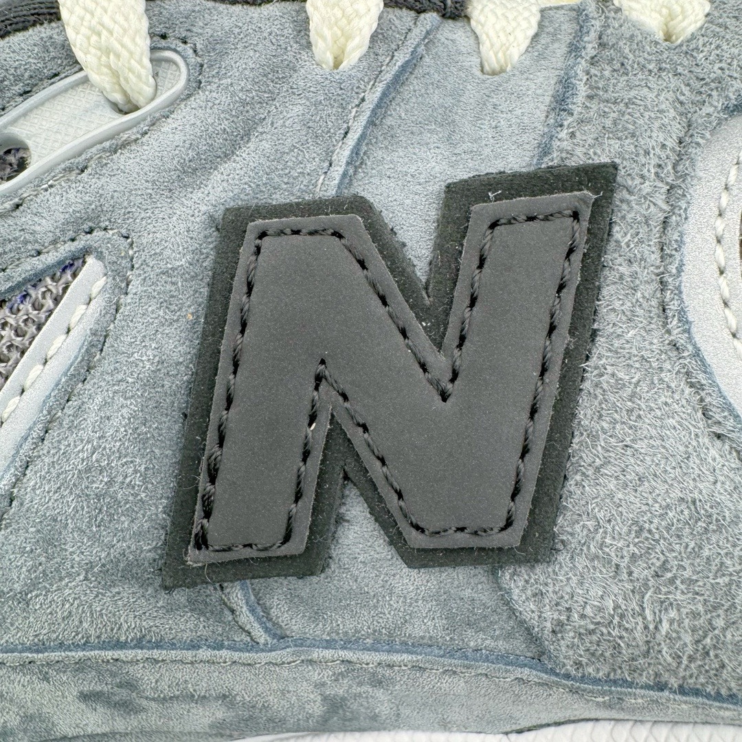 图片[12]-＃M纯原 JJJJound x New Balance M2002RU2 灰蓝黑 NB新百伦潮流复古织物皮革减震防滑耐磨轻便低帮跑步鞋 原档数据独立私模大底 唯一正确六层组合大底 RB前软后硬 百分百还原原鞋脚感 基于市场现有版本全新升级调整 NB市场最强产物 全网最全配色加持 全套原楦原纸板原厂数据开发 全鞋电脑针车加持 原厂网布 原装进口头层翻毛皮料正确绒感卡色 正确中底拉帮中底网布细节 一比一手工擦旧效果 冲裁组合 匠心打造 耗时两个月开发完成 工艺极其复杂难度可想而知 高端零售专供产物 尺码：36 37 37.5 38 38.5 39.5 40 40.5 41.5 42 42.5 43 44 44.5 45 45.5 46.5 47-选品中心