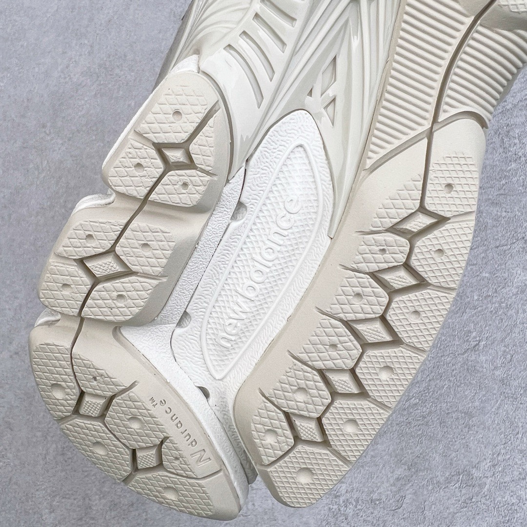 图片[17]-＃M纯原 New Balance M2002RJN 米白 NB新百伦潮流复古织物皮革减震防滑耐磨轻便低帮跑步鞋 原档数据独立私模大底 唯一正确六层组合大底 RB前软后硬 百分百还原原鞋脚感 基于市场现有版本全新升级调整 NB市场最强产物 全网最全配色加持 全套原楦原纸板原厂数据开发 全鞋电脑针车加持 原厂网布 原装进口头层翻毛皮料正确绒感卡色 正确中底拉帮中底网布细节 一比一手工擦旧效果 冲裁组合 匠心打造 耗时两个月开发完成 工艺极其复杂难度可想而知 高端零售专供产物 尺码：36 37 37.5 38 38.5 39.5 40 40.5 41.5 42 42.5 43 44 44.5 45 45.5 46.5 47-选品中心